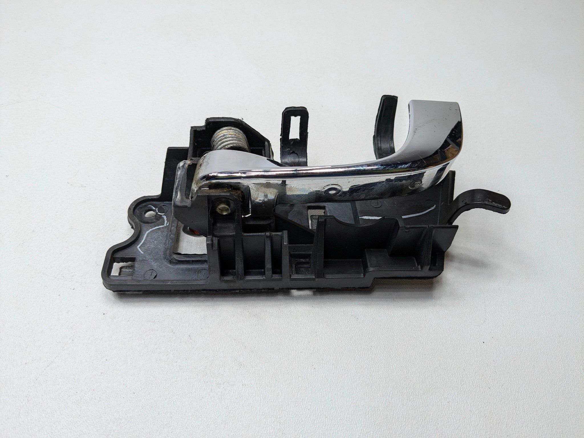 2005 - 2007 CADILLAC CTS OEM INTERIOR DOOR HANDLE FRONT LEFT DRIVER SIDE