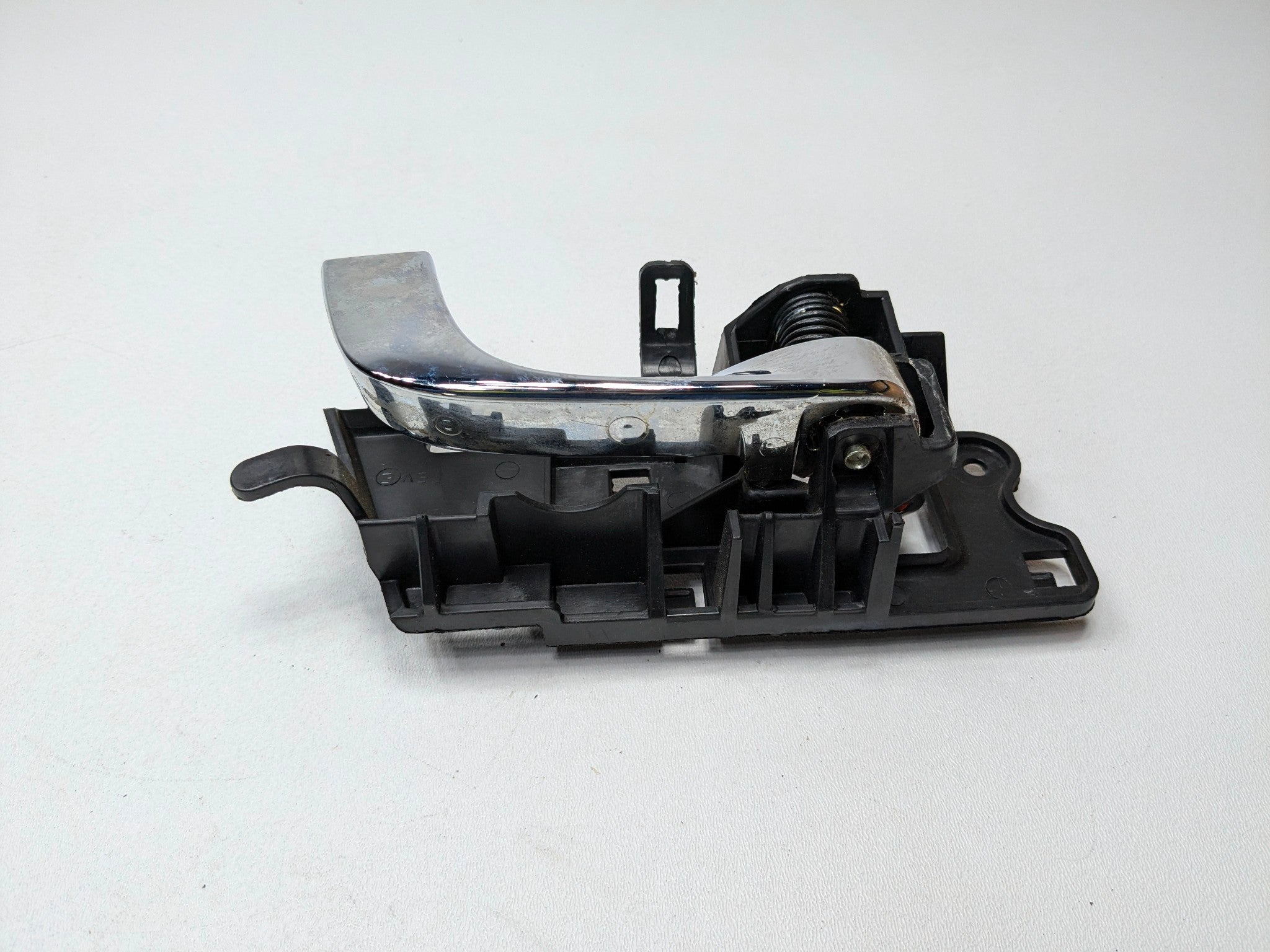 2005 - 2007 CADILLAC CTS OEM INTERIOR DOOR HANDLE FRONT RIGHT PASSENGER SIDE