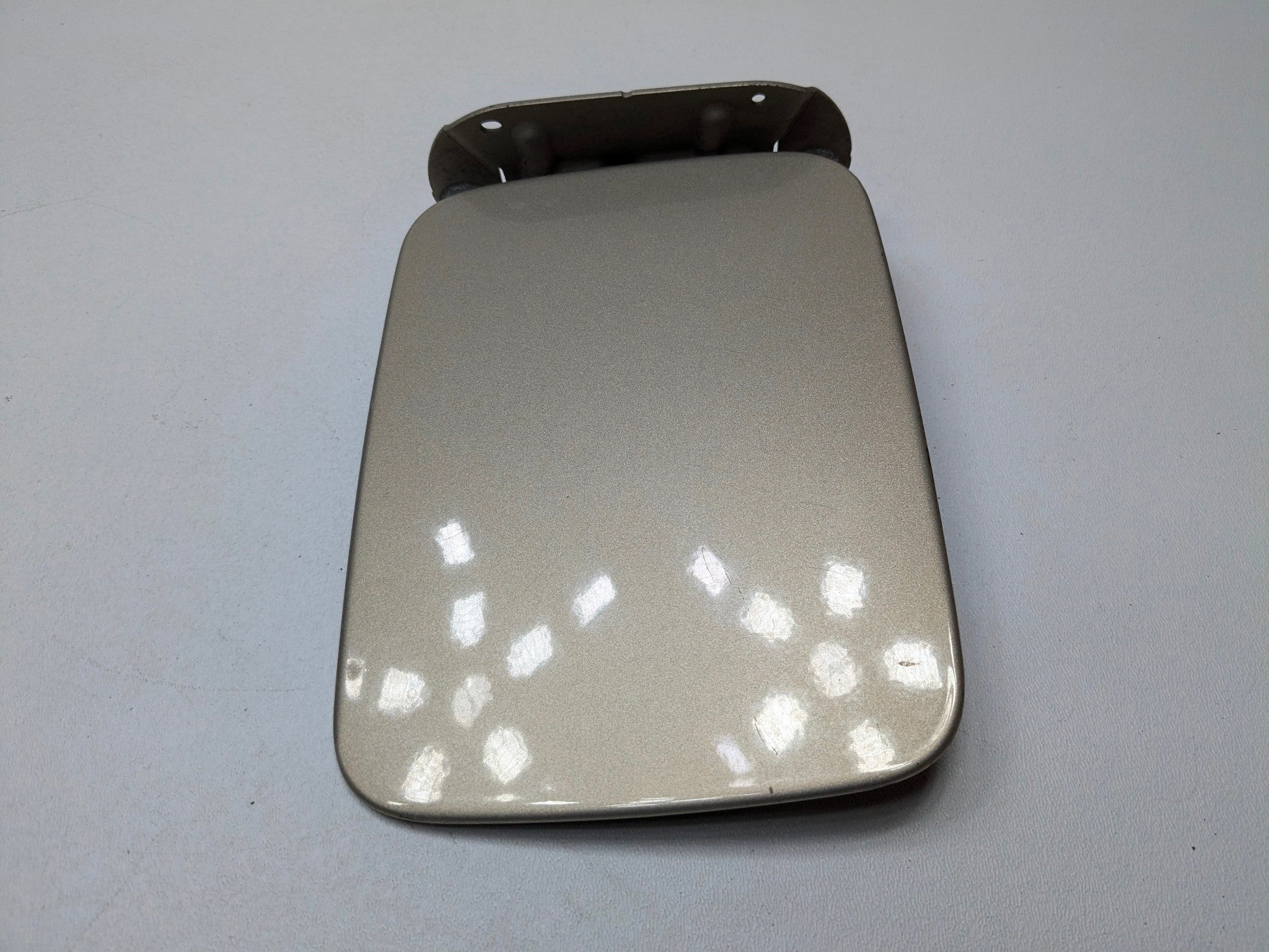 2005 - 2007 CADILLAC CTS OEM GAS FUEL FILLER TANK DOOR LID COVER