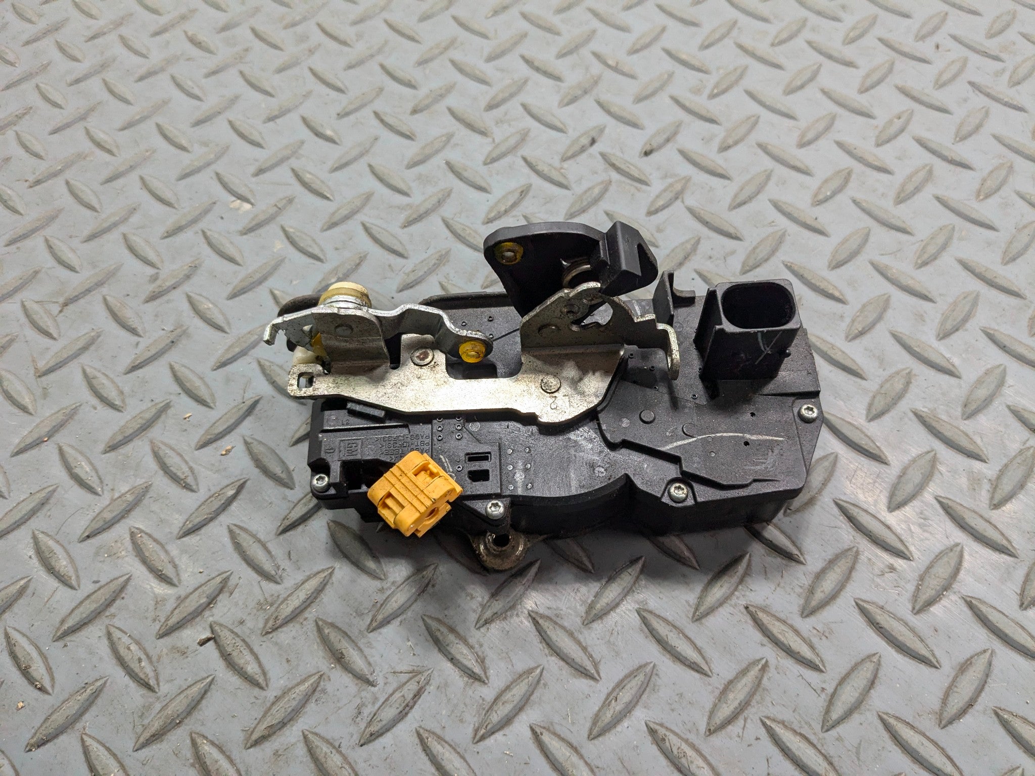 2005 - 2007 CADILLAC CTS OEM DOOR LATCH LOCK ACTUATOR REAR LEFT DRIVER SIDE