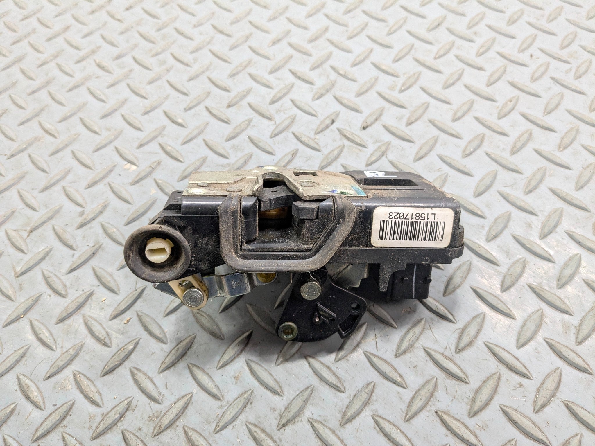 2005 - 2007 CADILLAC CTS OEM DOOR LATCH LOCK ACTUATOR REAR LEFT DRIVER SIDE