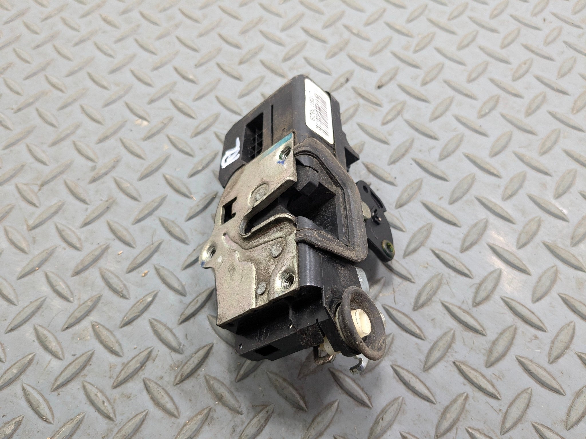 2005 - 2007 CADILLAC CTS OEM DOOR LATCH LOCK ACTUATOR REAR LEFT DRIVER SIDE