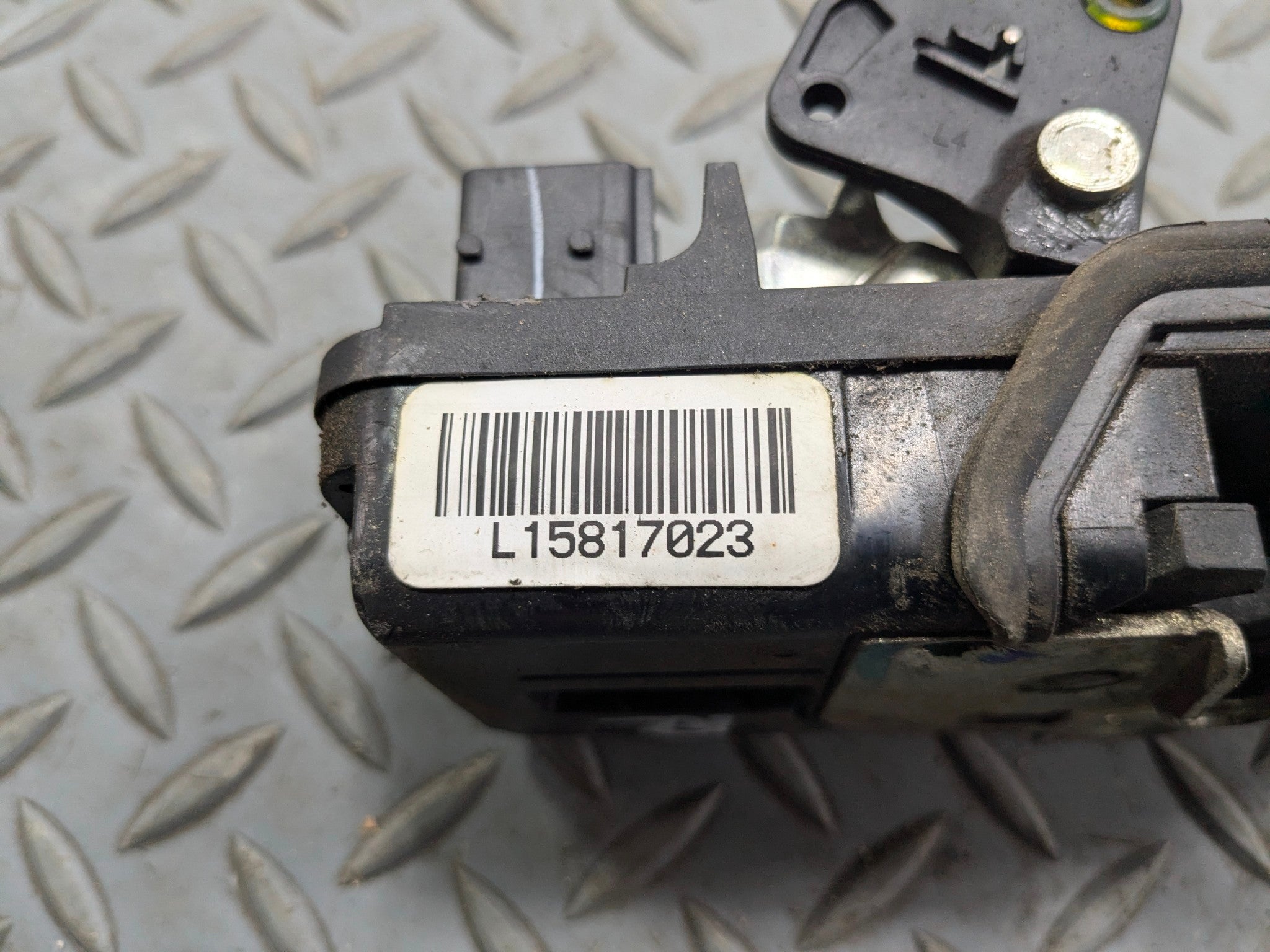 2005 - 2007 CADILLAC CTS OEM DOOR LATCH LOCK ACTUATOR REAR LEFT DRIVER SIDE