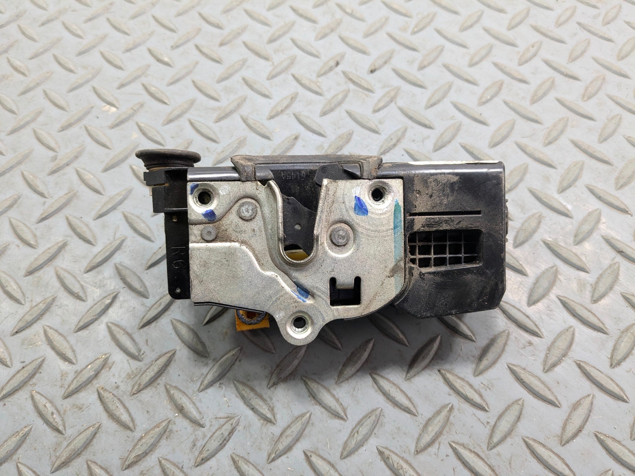 2005 - 2007 CADILLAC CTS OEM DOOR LATCH LOCK ACTUATOR REAR RIGHT PASSENGER SIDE