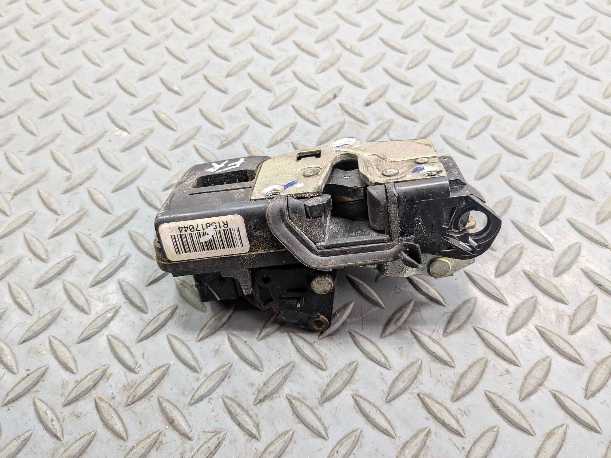 2005 - 2007 CADILLAC CTS OEM DOOR LATCH LOCK ACTUATOR FRONT RIGHT PASSENGER SIDE