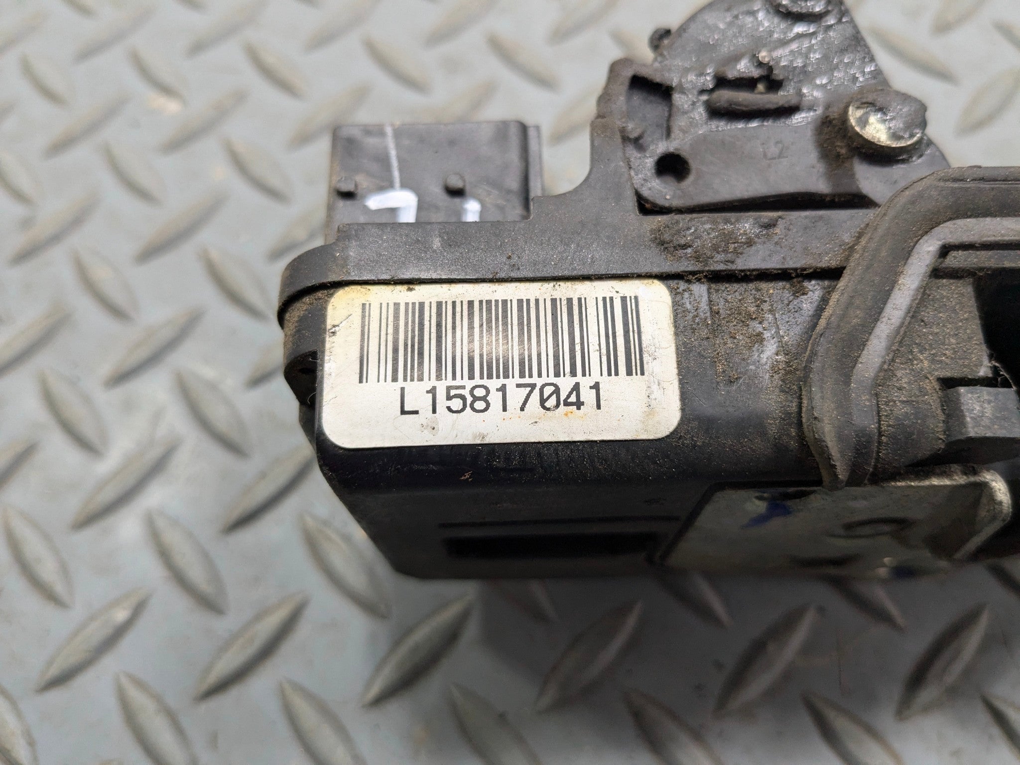 2005 - 2007 CADILLAC CTS OEM DOOR LATCH LOCK ACTUATOR FRONT LEFT DRIVER SIDE