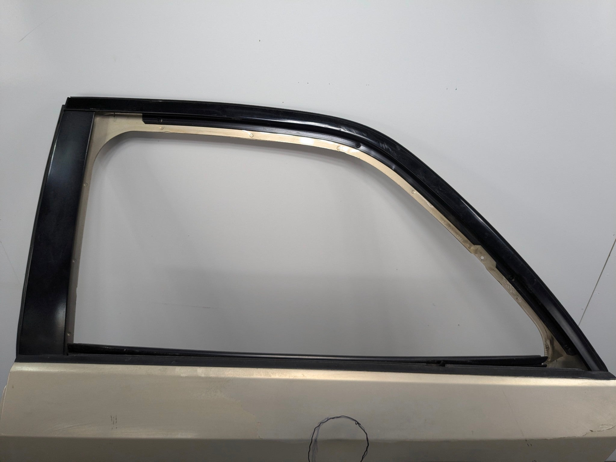 05 - 07 CADILLAC CTS OEM DOOR SHELL PANEL RADIANT BRONZE REAR LEFT DRIVER SIDE