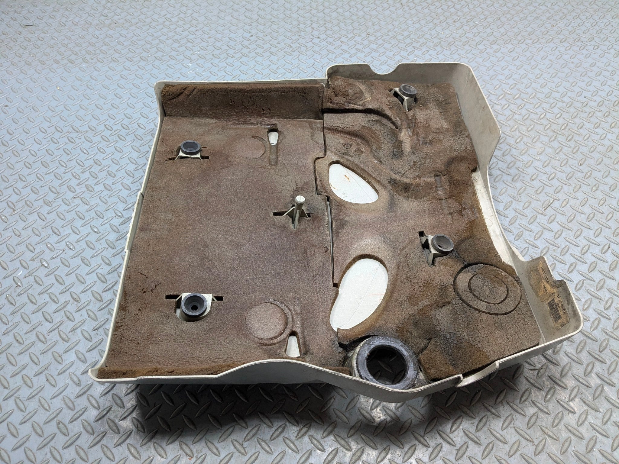 2005 - 2007 CADILLAC CTS OEM ENGINE COVER SHIELD TRIM PANEL GUARD 3.6L SILVER