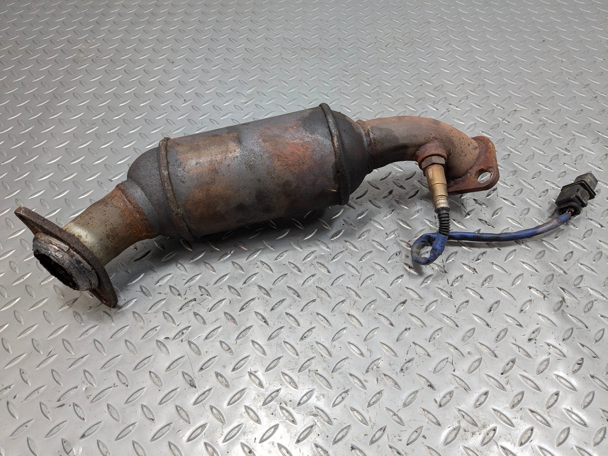 2005 - 2007 CADILLAC CTS OEM EXHAUST DOWNPIPE FRONT RIGHT PASSENGER SIDE