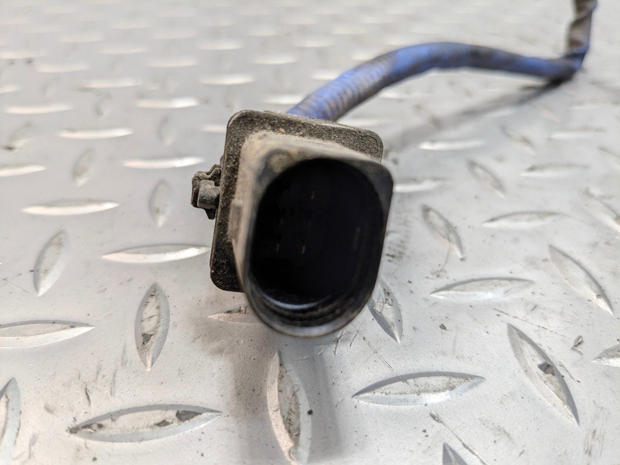 2005 - 2007 CADILLAC CTS OEM EXHAUST DOWNPIPE FRONT RIGHT PASSENGER SIDE
