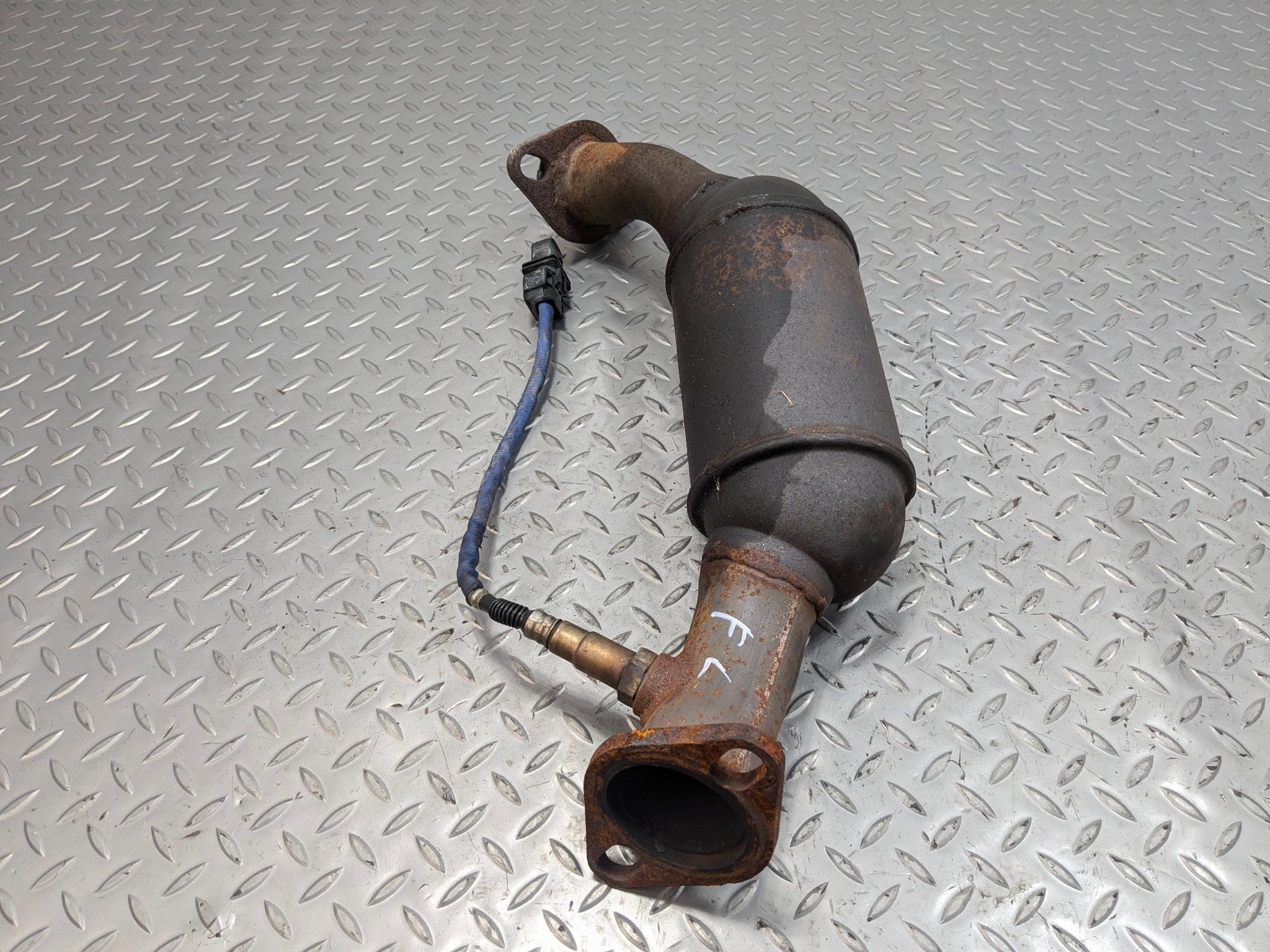 2005 - 2007 CADILLAC CTS OEM EXHAUST DOWNPIPE FRONT LEFT DRIVER SIDE
