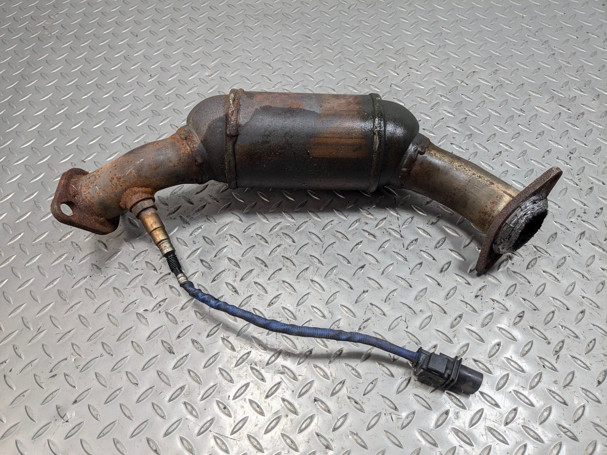 2005 - 2007 CADILLAC CTS OEM EXHAUST DOWNPIPE FRONT LEFT DRIVER SIDE