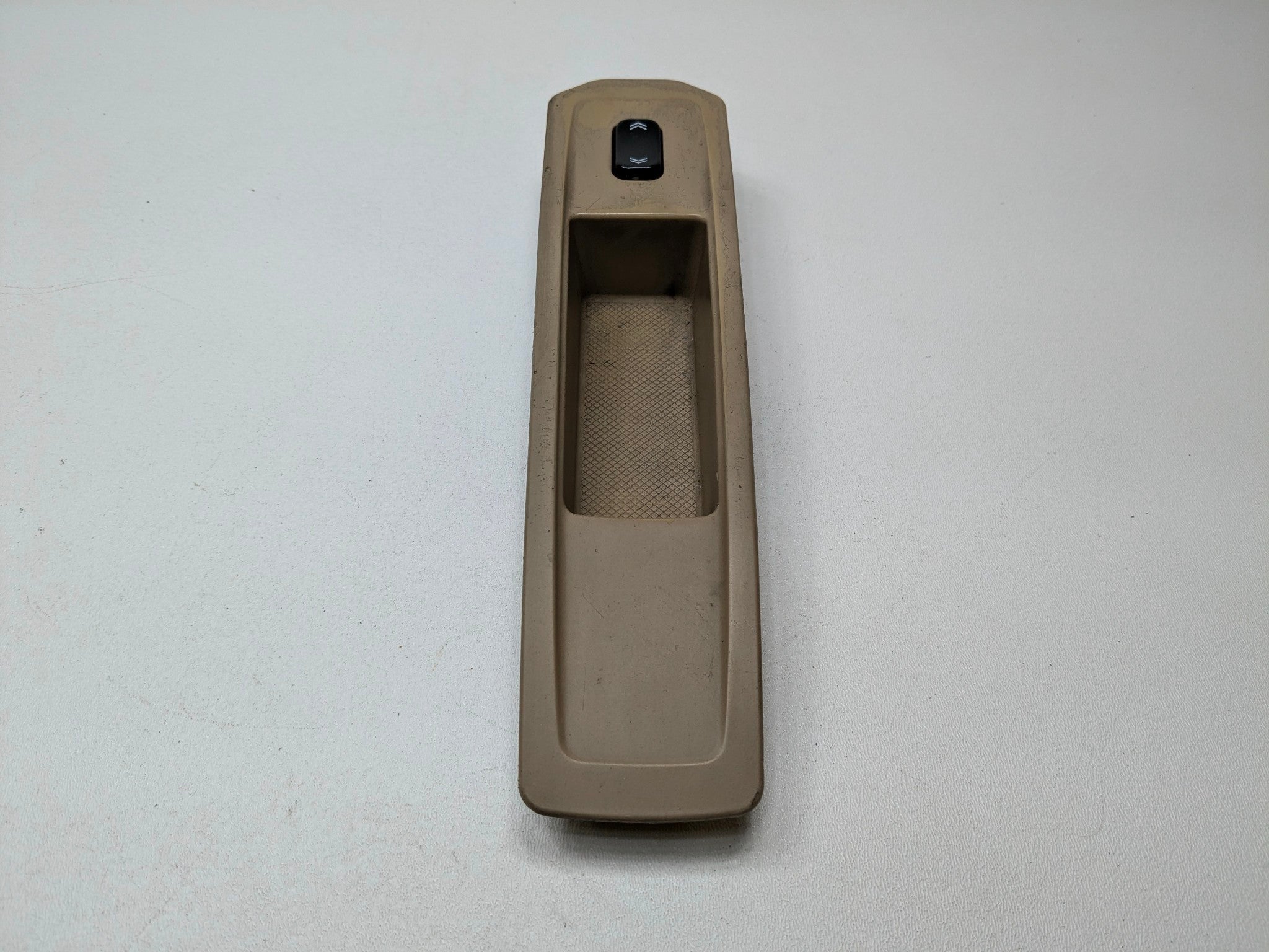 05 - 07 CADILLAC CTS OEM DOOR WINDOW CONTROL SWITCH FRONT RIGHT PASSENGER SIDE