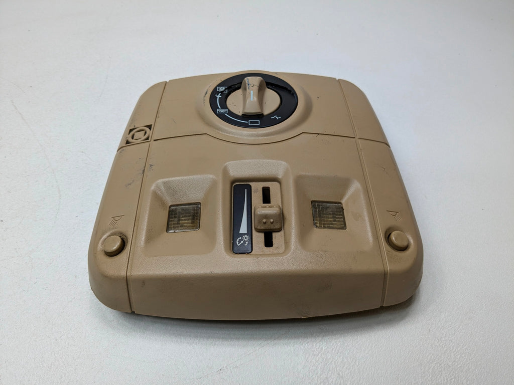 05 - 07 CADILLAC CTS OEM INTERIOR OVERHEAD DOME LIGHT FRONT WITH SUNROOF SWITCH