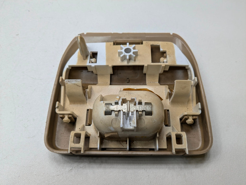 05 - 07 CADILLAC CTS OEM INTERIOR OVERHEAD CONSOLE DOME LIGHT REAR UPPER ROOF