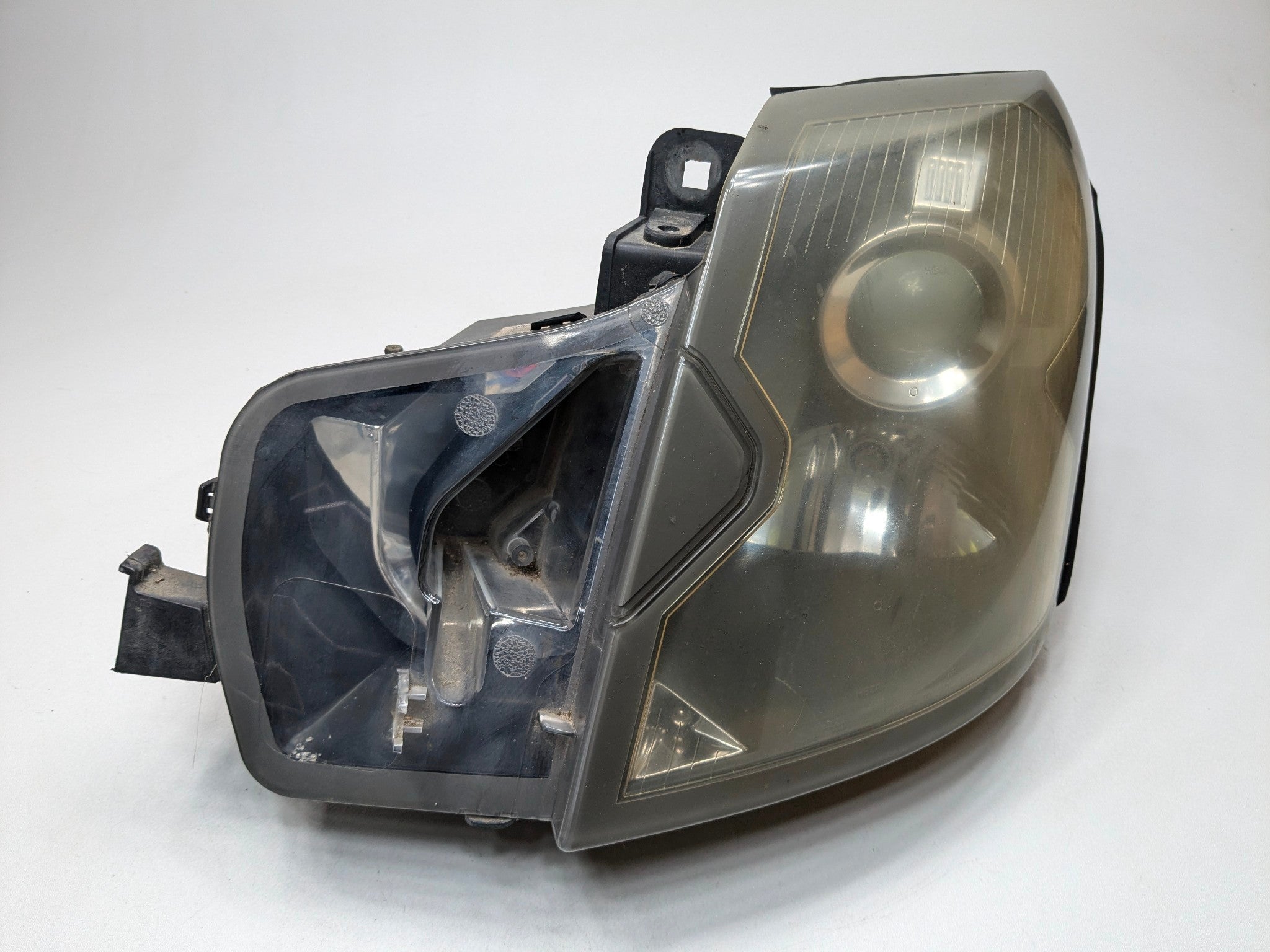 2005 - 2007 CADILLAC CTS OEM HALOGEN HEADLAMP ASSEMBLY FRONT LEFT DRIVER SIDE