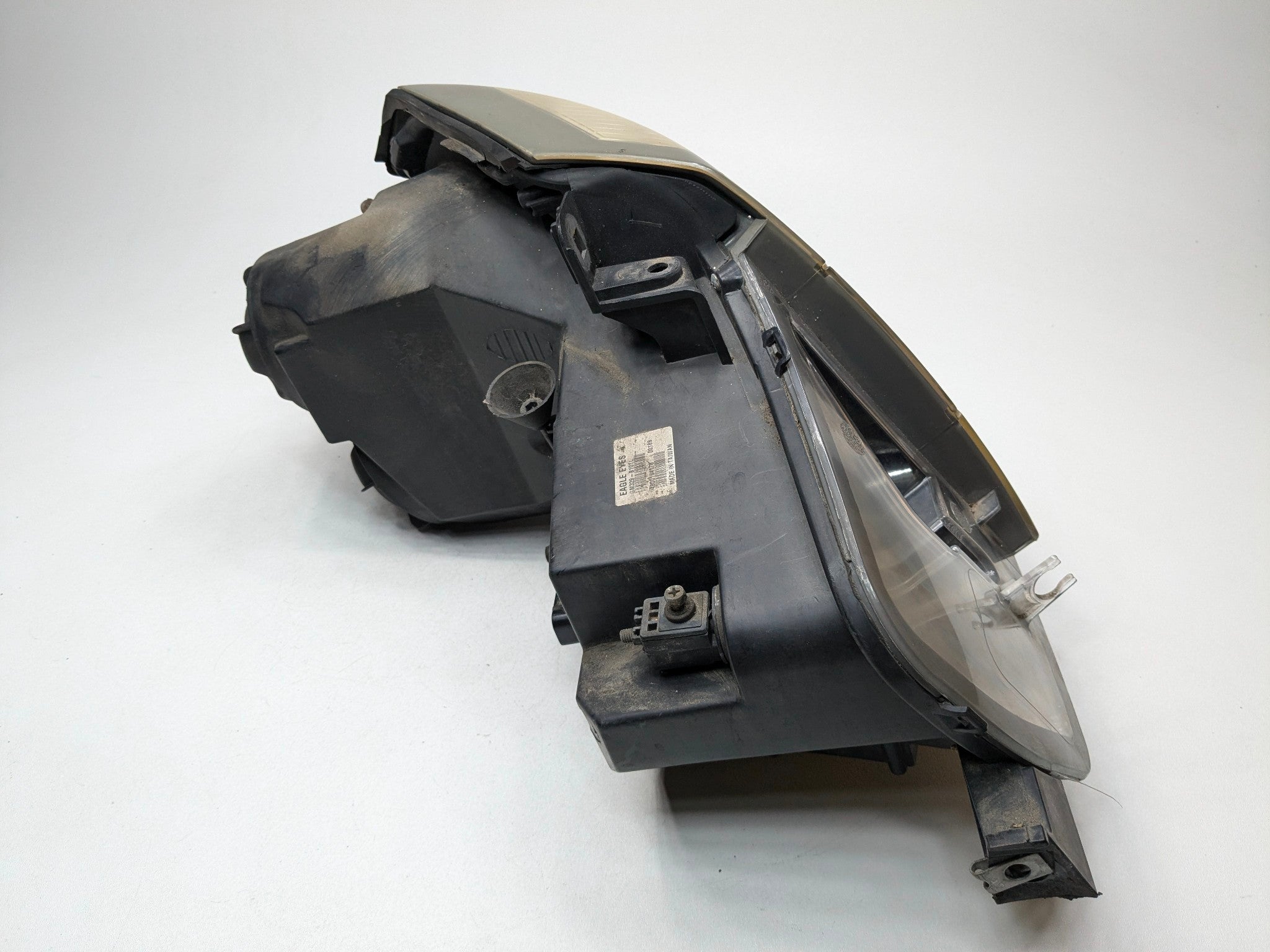 2005 - 2007 CADILLAC CTS OEM HALOGEN HEADLAMP ASSEMBLY FRONT LEFT DRIVER SIDE