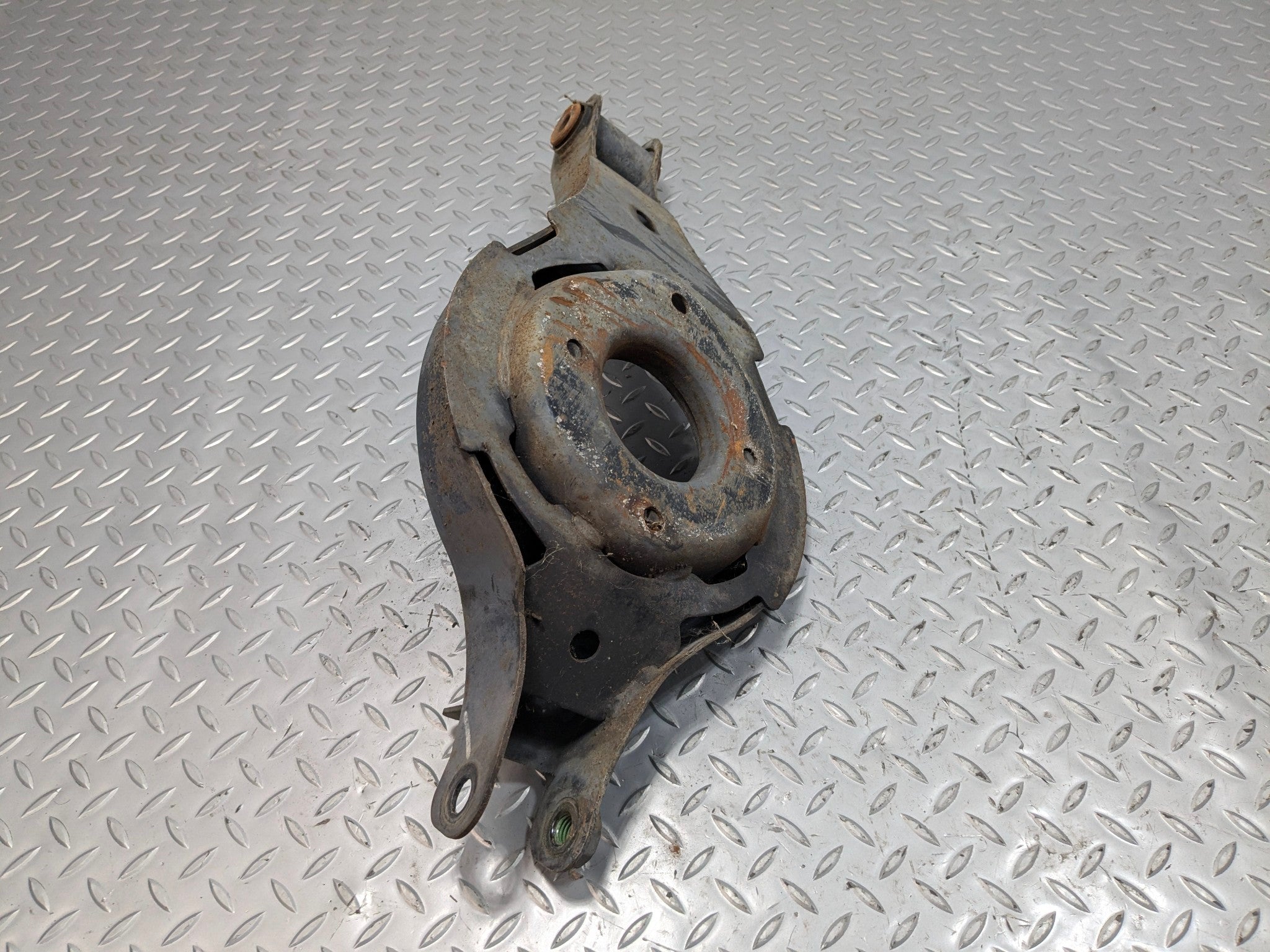 2005 - 2007 CADILLAC CTS OEM TRAILING LOWER CONTROL ARM REAR LEFT DRIVER SIDE
