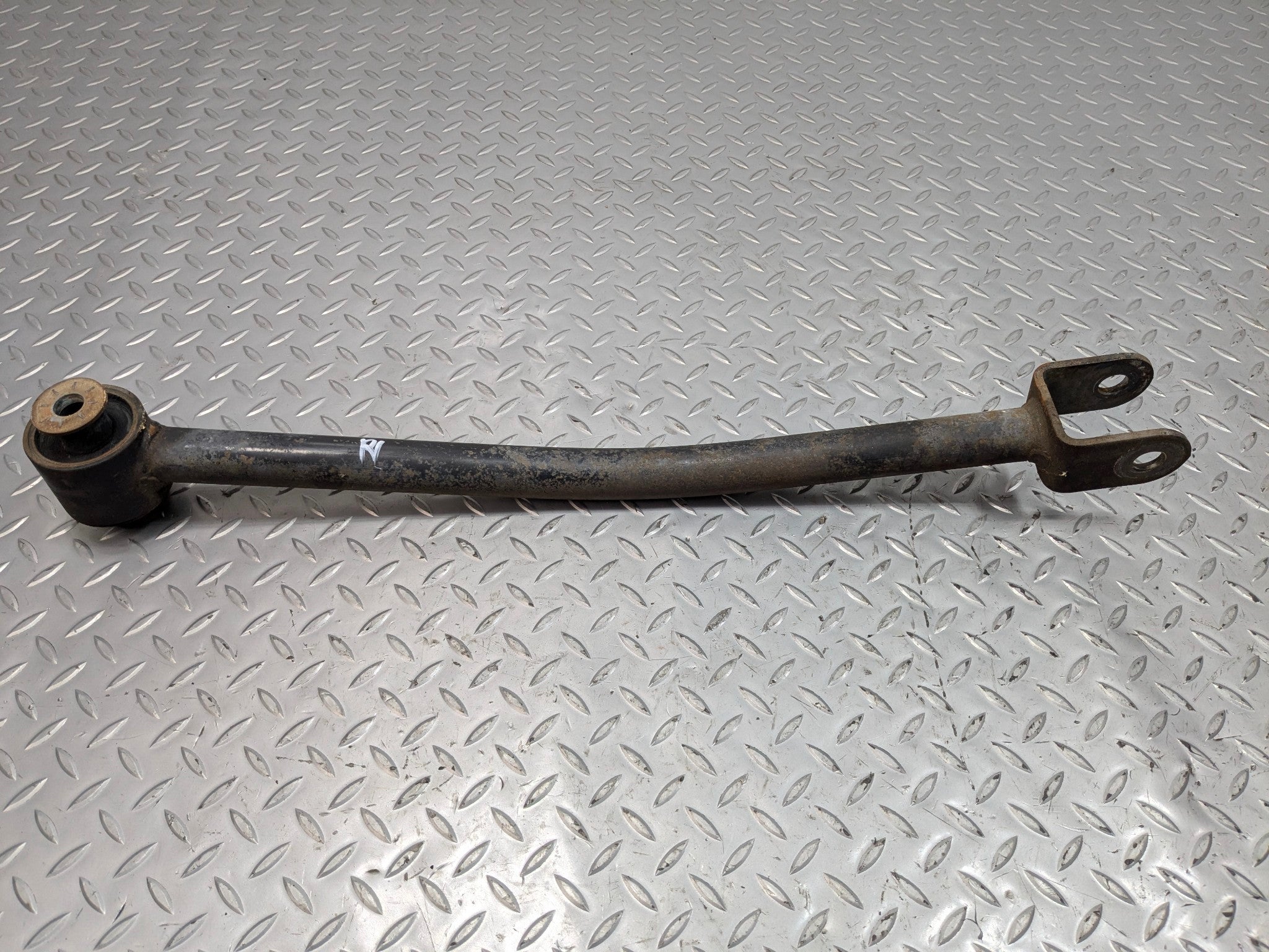 2005 - 2007 CADILLAC CTS OEM LOWER CONTROL ARM REAR LEFT DRIVER SIDE