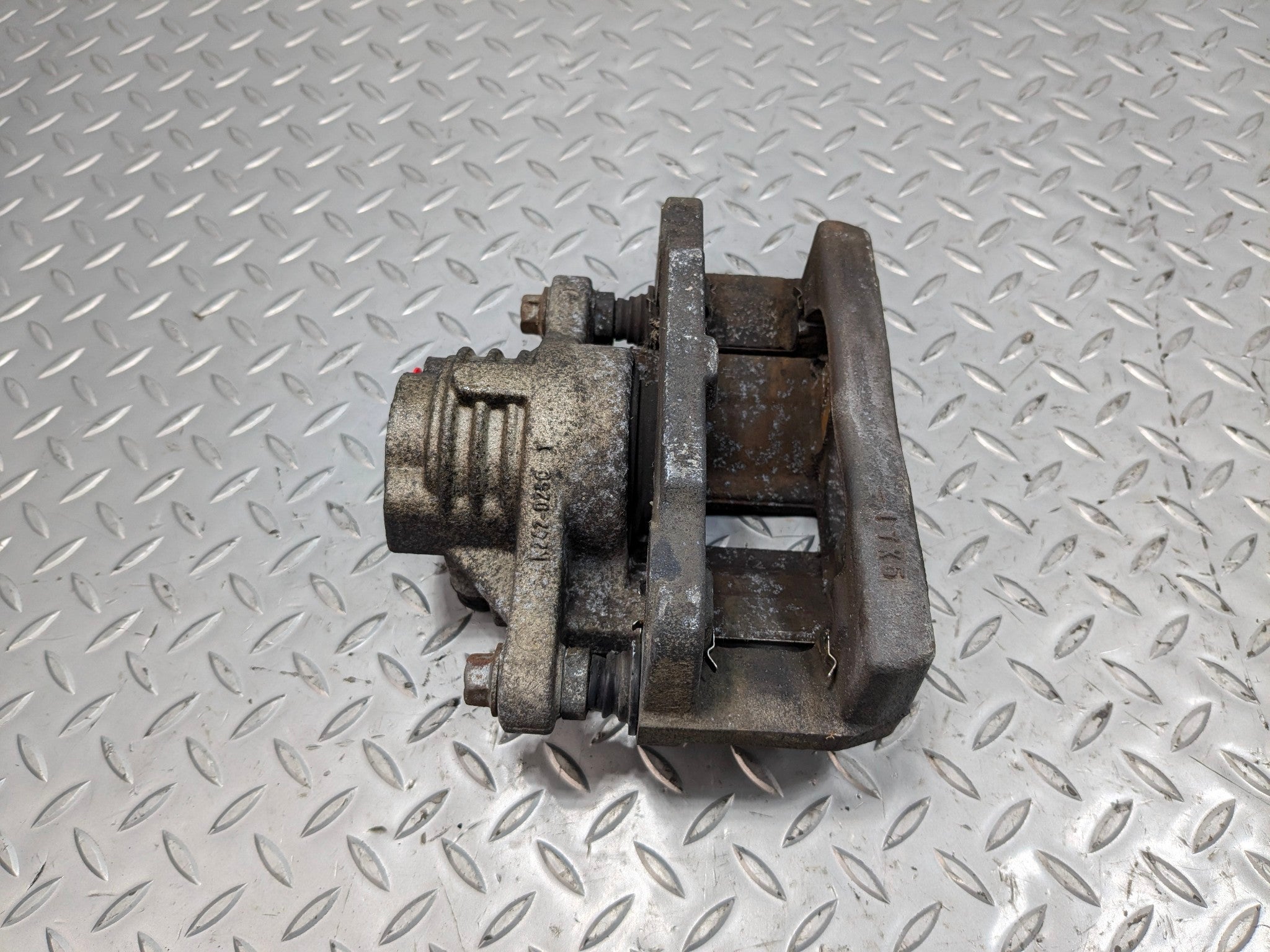 2005 - 2007 CADILLAC CTS OEM BRAKE CALIPER REAR LEFT DRIVER SIDE