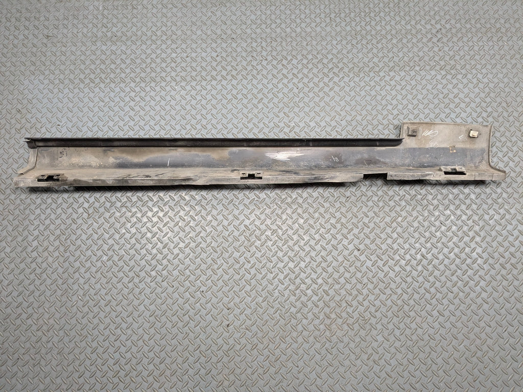 2005 - 2007 CADILLAC CTS OEM LOWER ROCKER MOLDING TRIM FRONT LEFT DRIVER SIDE