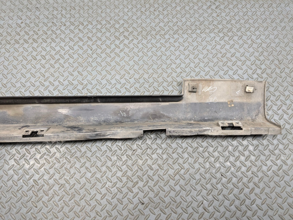 2005 - 2007 CADILLAC CTS OEM LOWER ROCKER MOLDING TRIM FRONT LEFT DRIVER SIDE