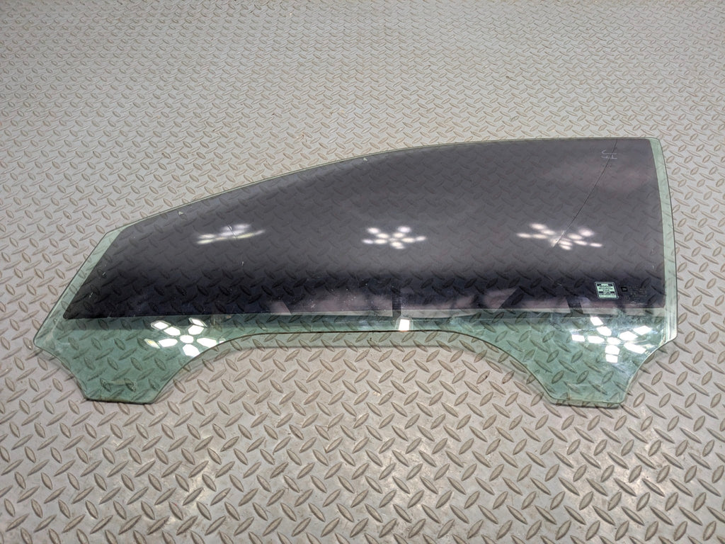 2005 - 2007 CADILLAC CTS OEM FRONT DOOR WINDOW GLASS LEFT DRIVER SIDE