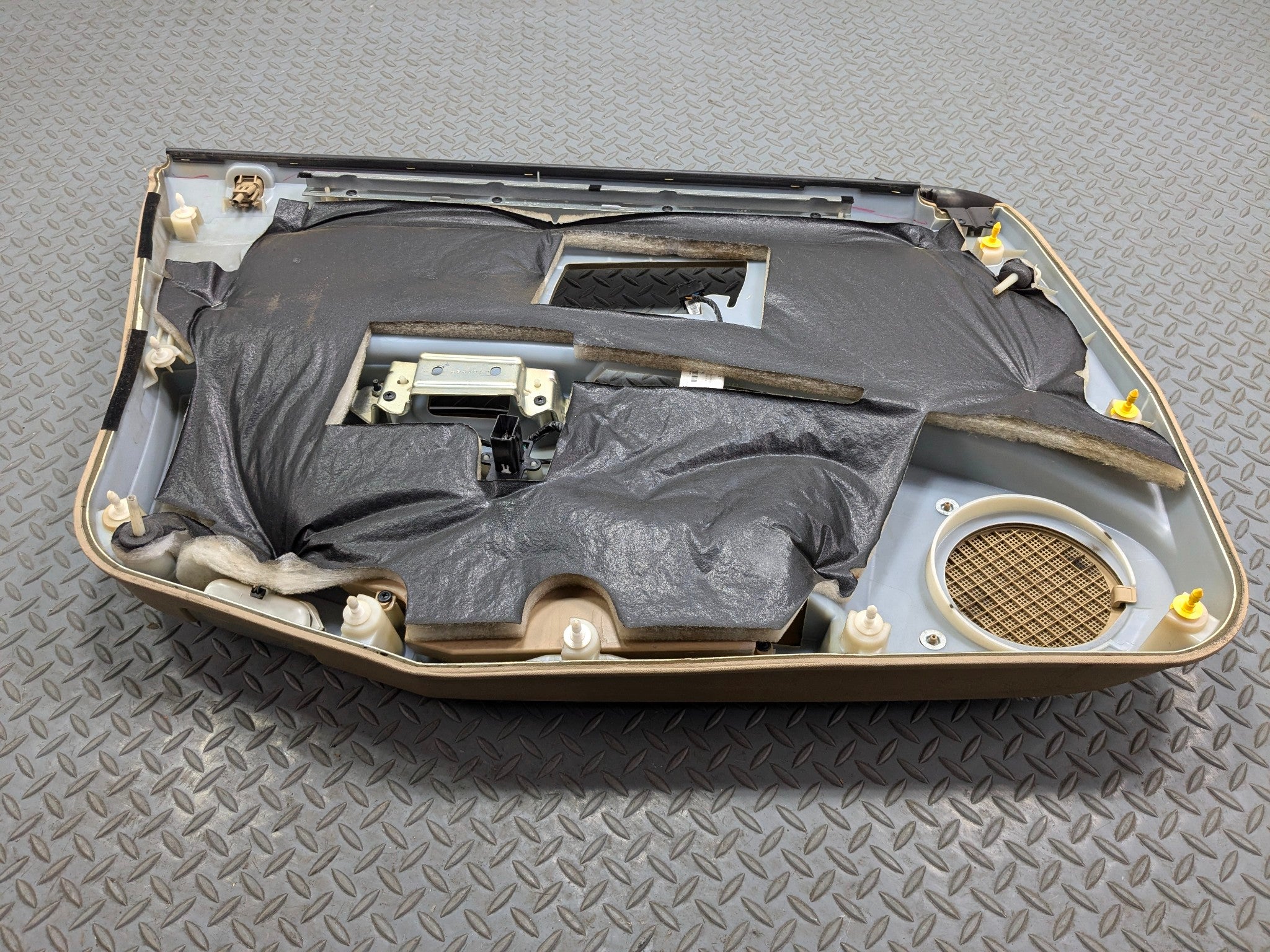 2005 - 2007 CADILLAC CTS OEM INTERIOR DOOR TRIM PANEL FRONT RIGHT PASSENGER SIDE