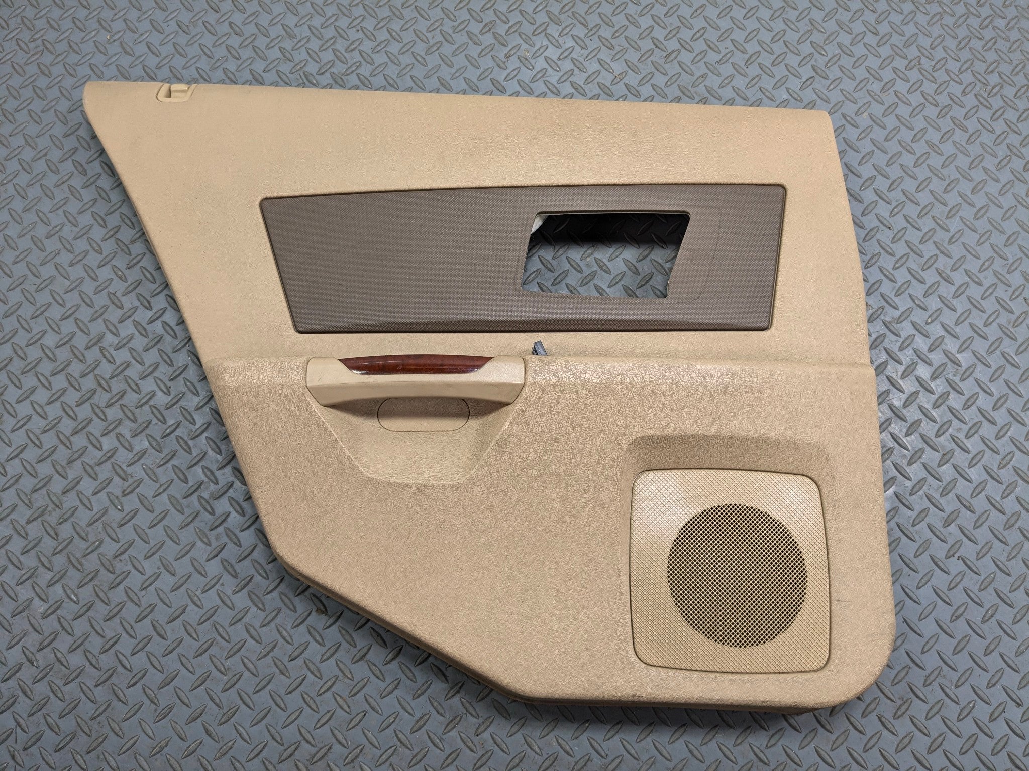 2005 - 2007 CADILLAC CTS OEM INTERIOR DOOR TRIM PANEL REAR LEFT DRIVER SIDE