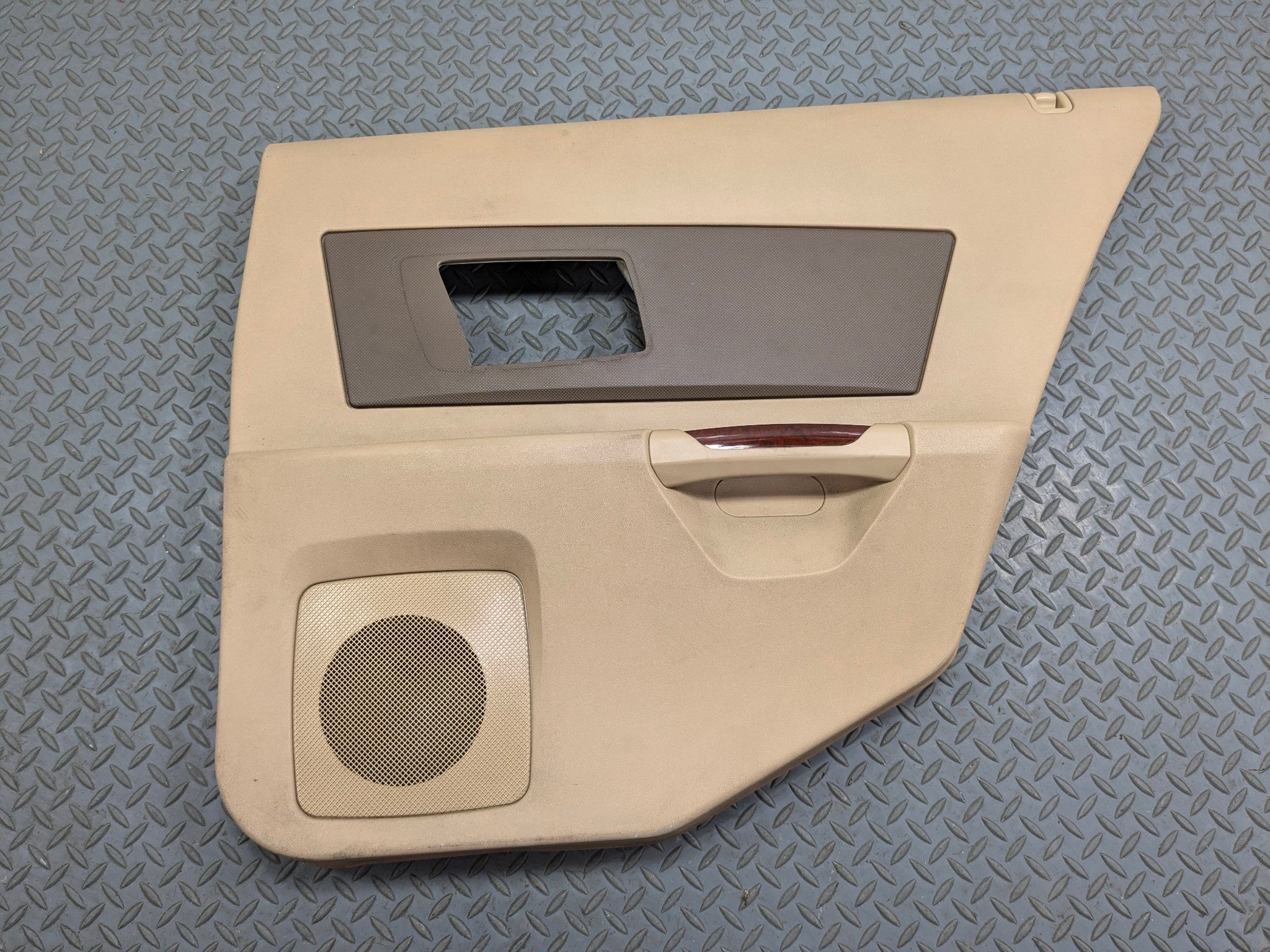 2005 - 2007 CADILLAC CTS OEM INTERIOR DOOR TRIM PANEL REAR RIGHT PASSENGER SIDE