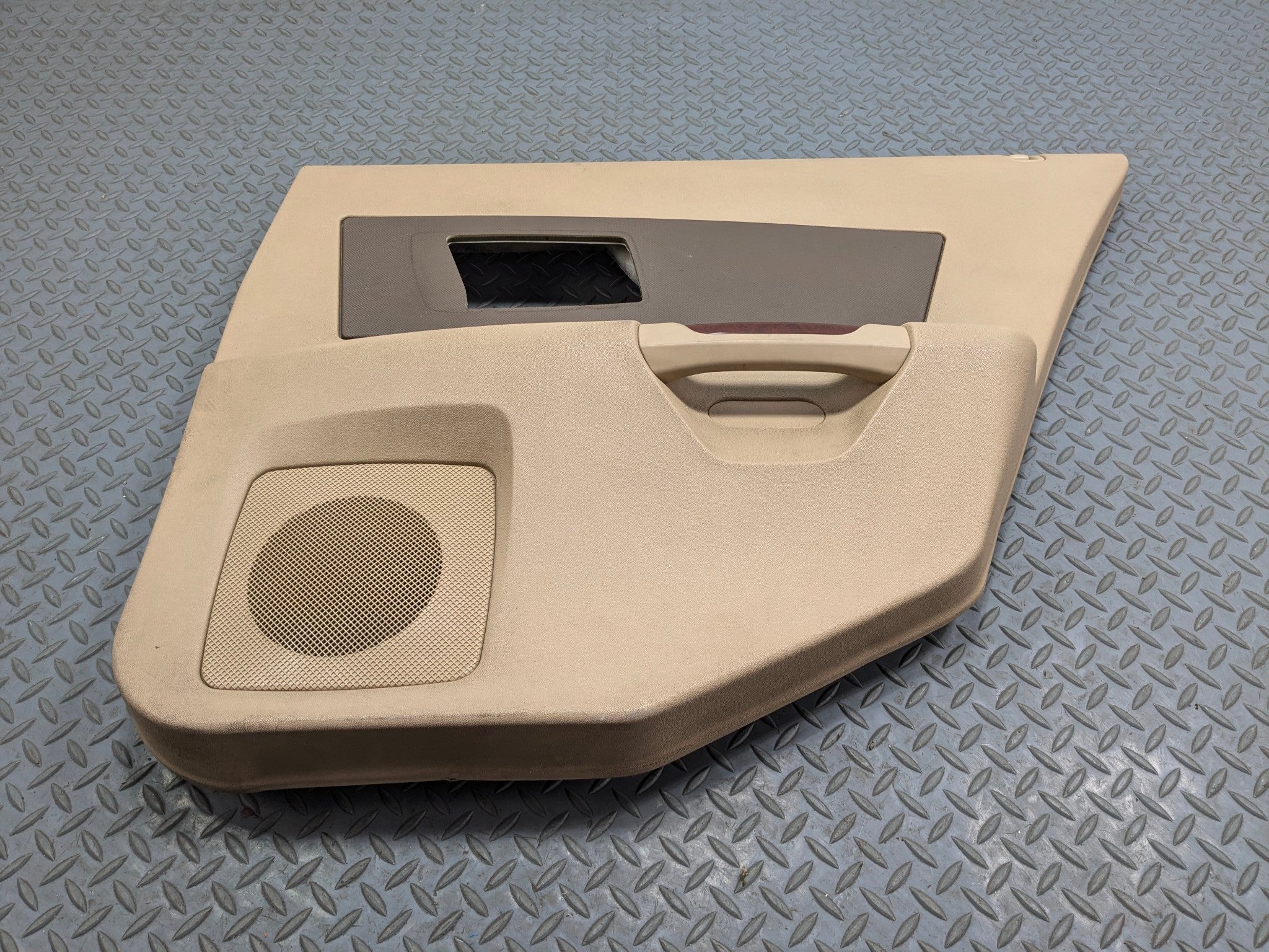 2005 - 2007 CADILLAC CTS OEM INTERIOR DOOR TRIM PANEL REAR RIGHT PASSENGER SIDE