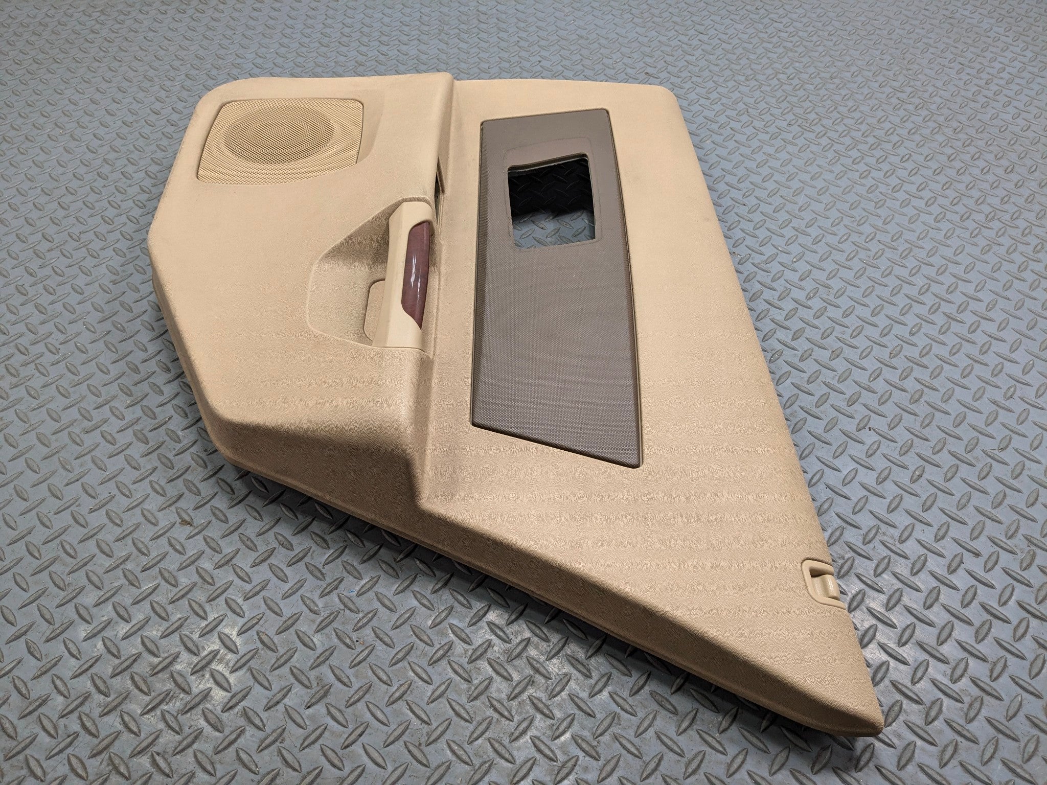 2005 - 2007 CADILLAC CTS OEM INTERIOR DOOR TRIM PANEL REAR RIGHT PASSENGER SIDE