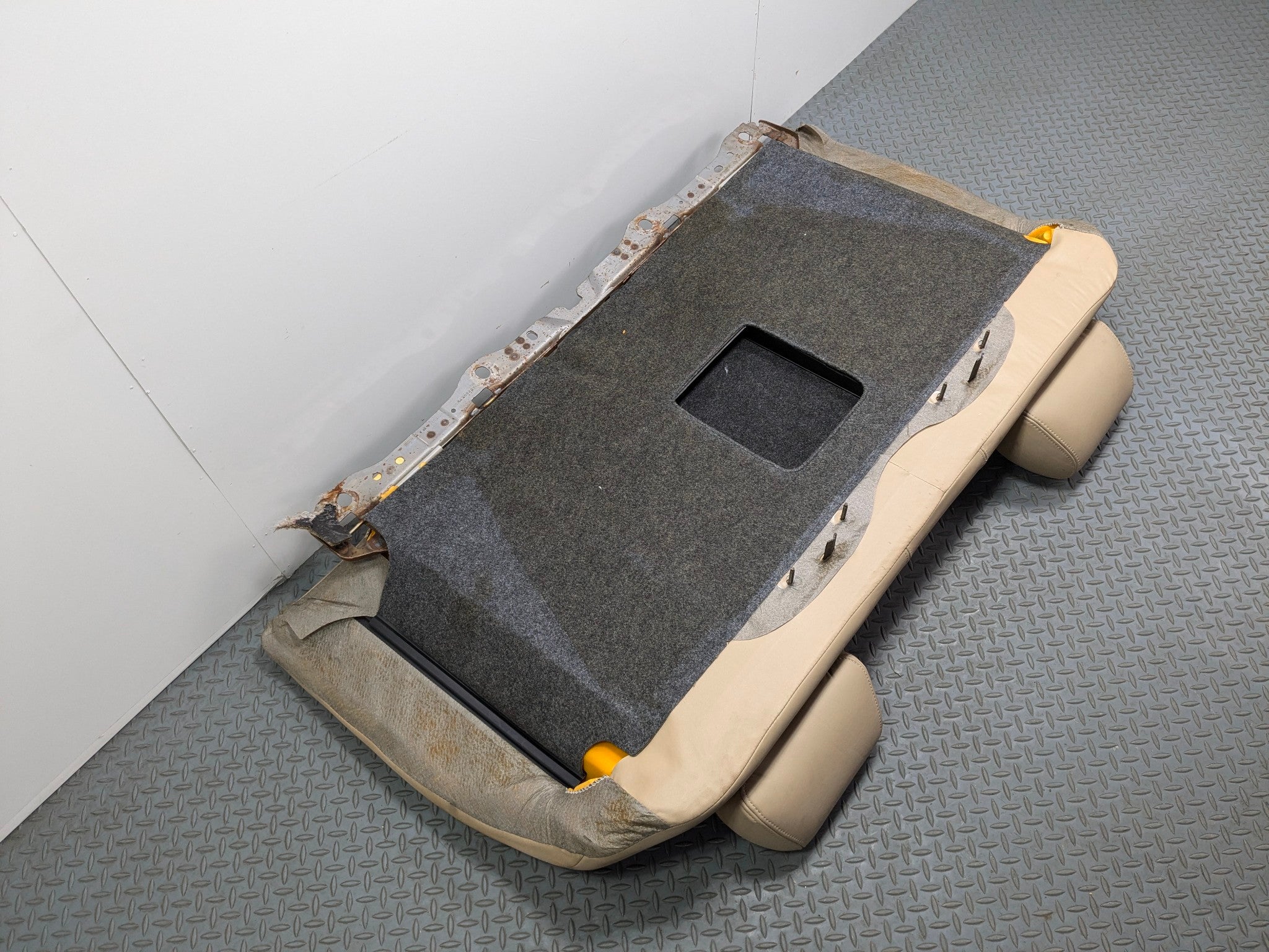 2005 - 2007 CADILLAC CTS OEM REAR UPPER BACK SEAT CUSHION LEATHER CASHMERE