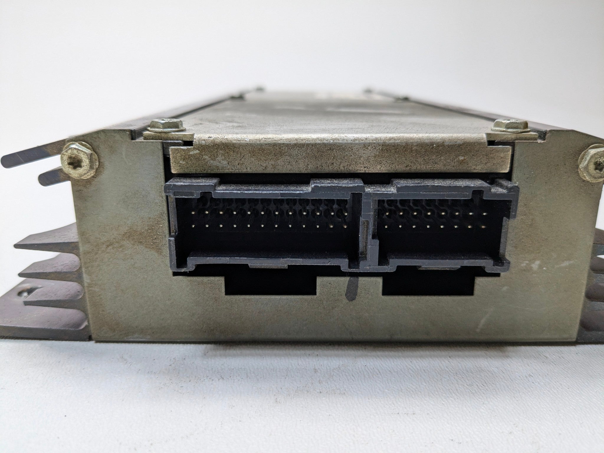 2005 - 2007 CADILLAC CTS OEM RADIO STEREO AUDIO SOUND AMPLIFIER SYSTEM UNIT