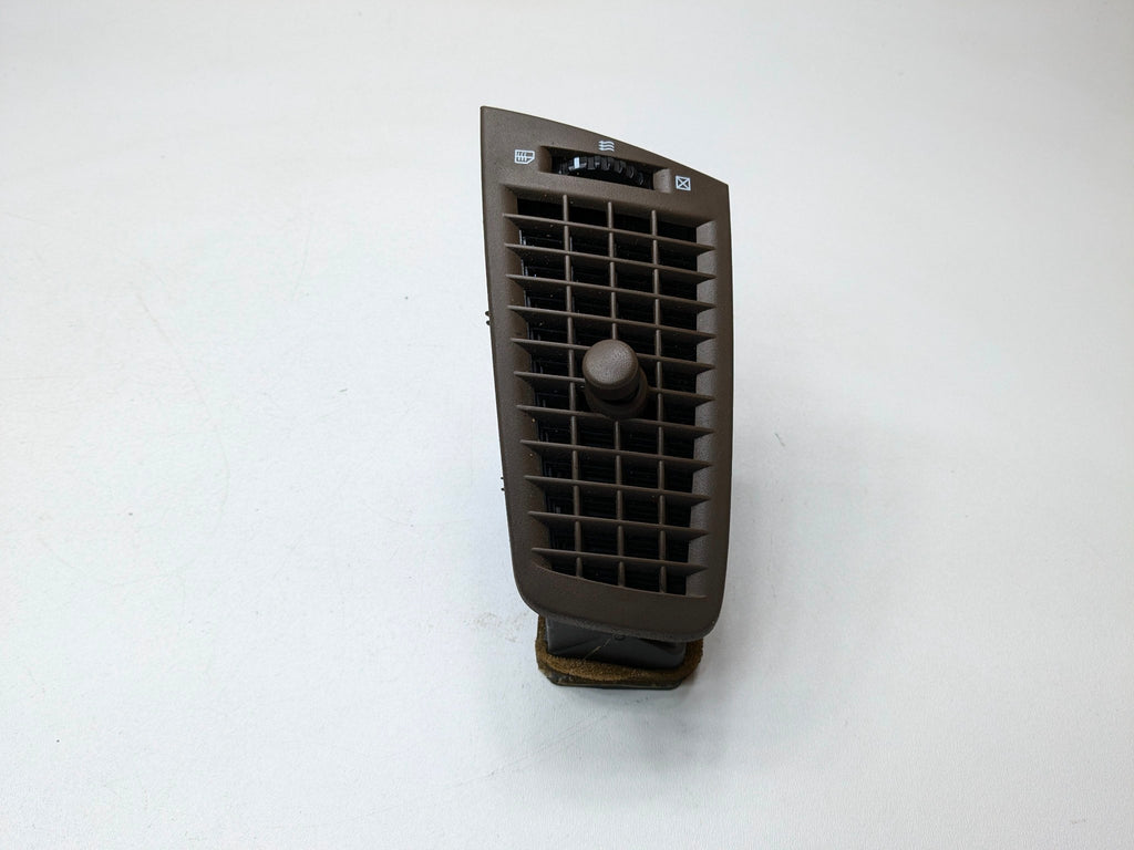 2005 -2007 CADILLAC CTS OEM AC HEATER AIR VENT GRILLE FRONT RIGHT SIDE