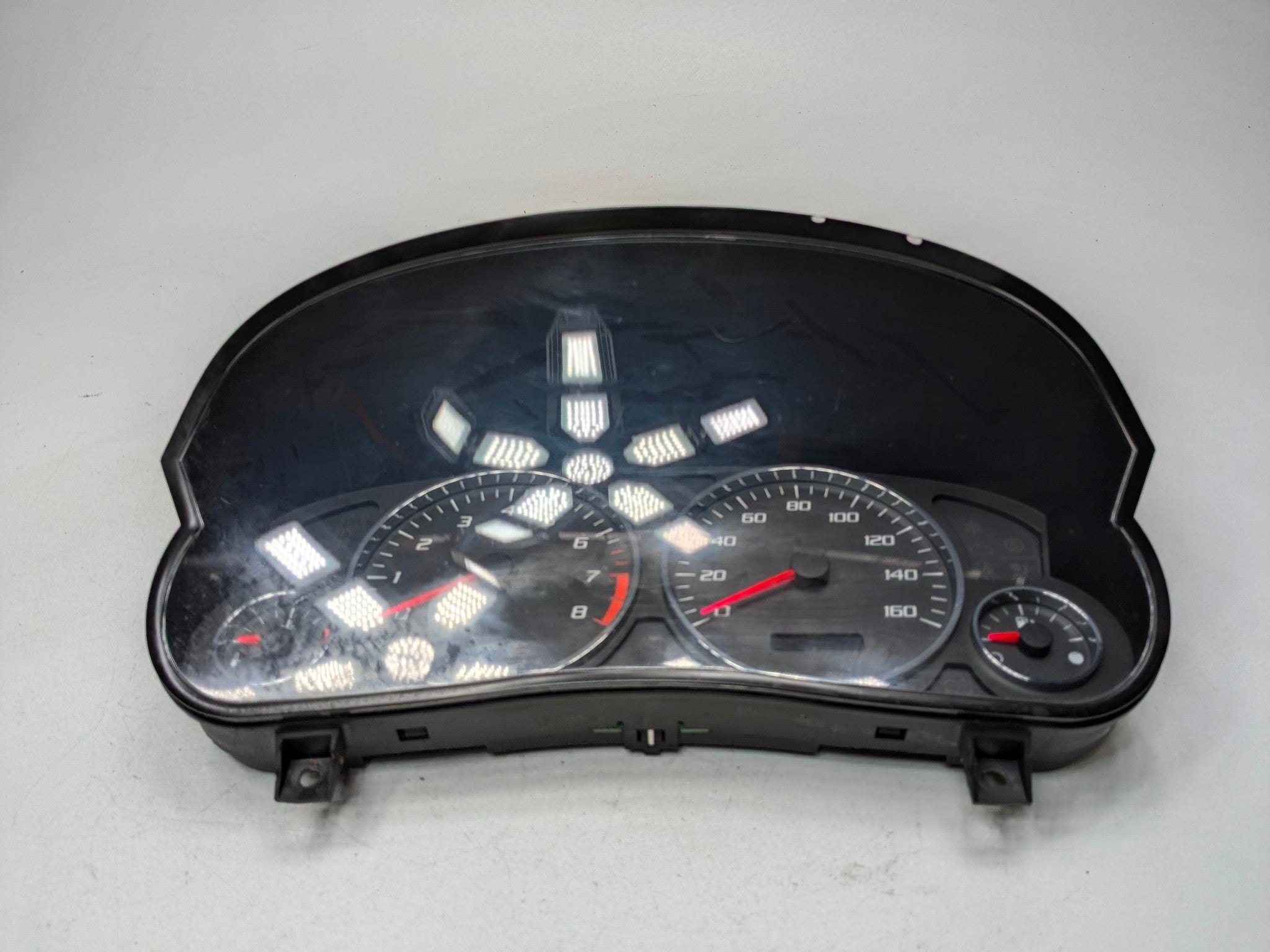 2005 - 2007 CADILLAC CTS OEM INSTRUMENT SPEEDOMETER CLUSTER MPH BASE BLACK