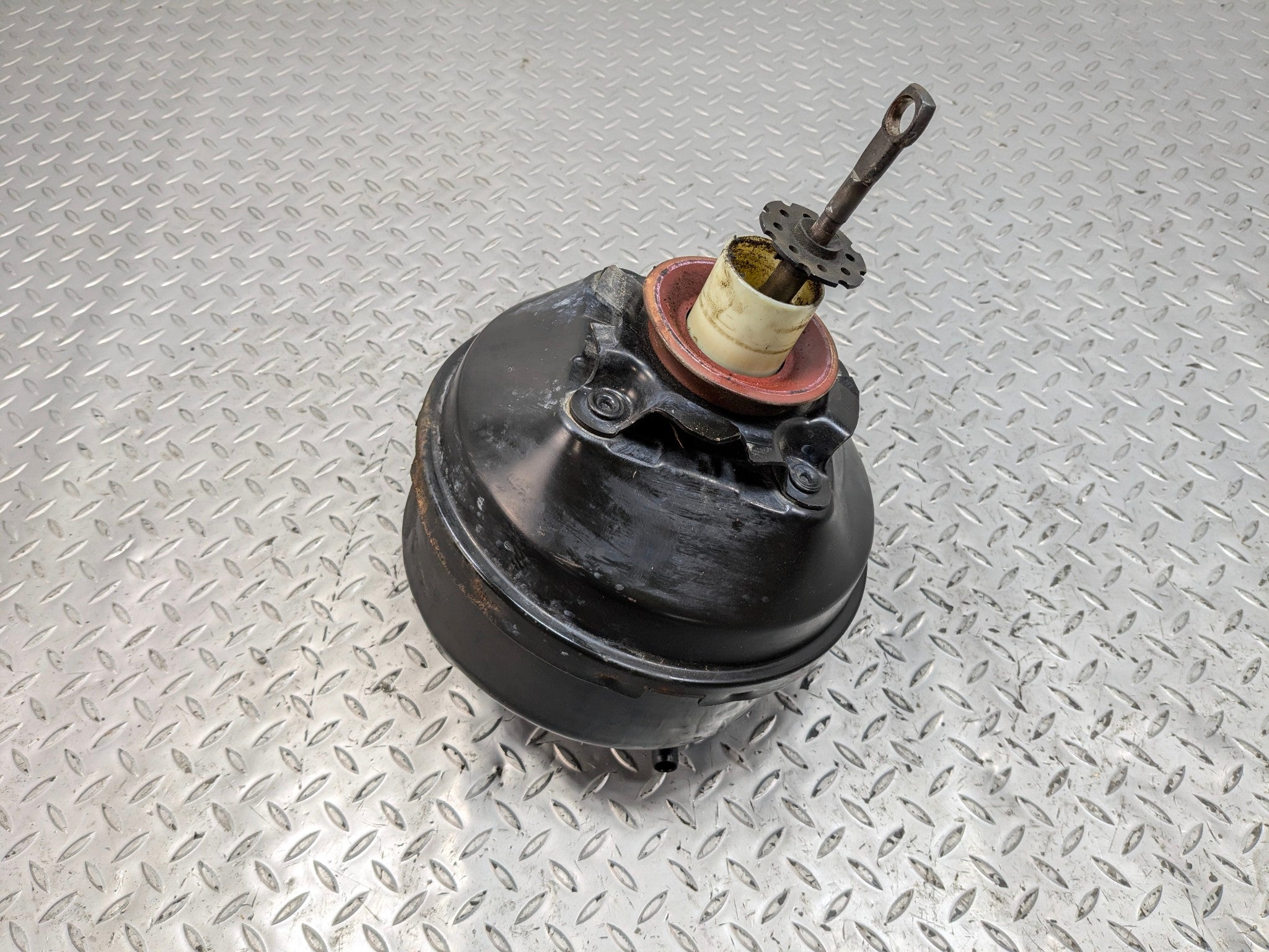 2005 - 2007 CADILLAC CTS OEM POWER BRAKE BOOSTER WITHOUT MASTER CYLINDER