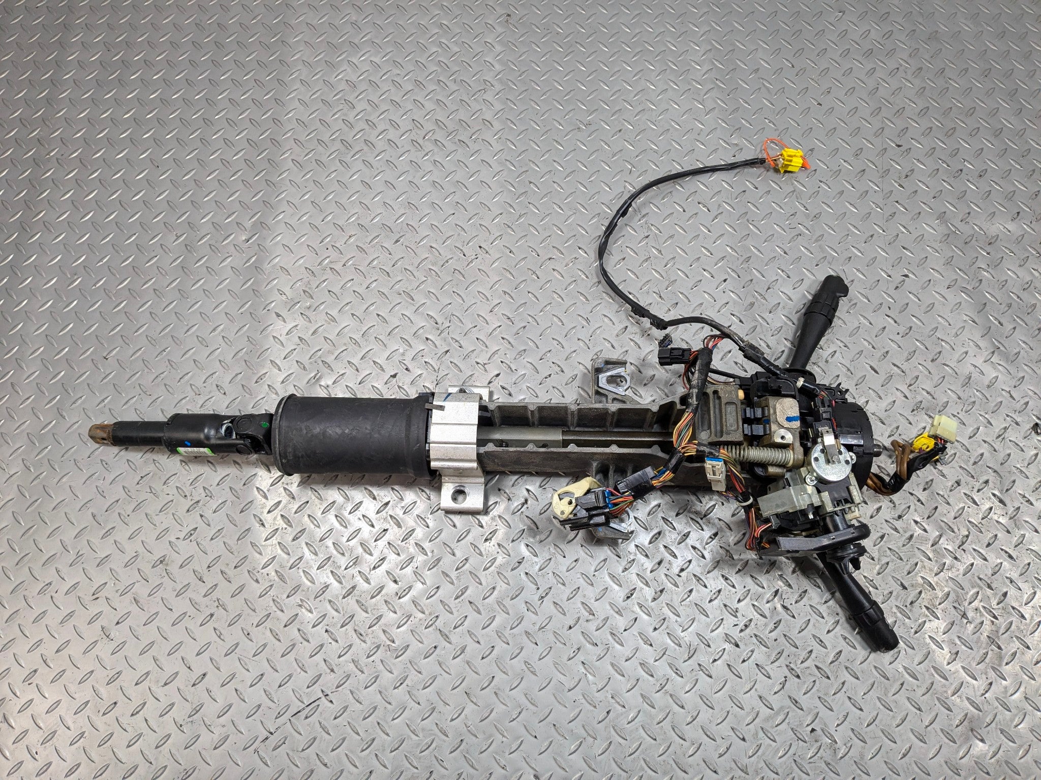 05 - 07 CADILLAC CTS OEM STEERING COLUMN WITH WIPER HEADLIGHT SWITCH ASSEMBLY