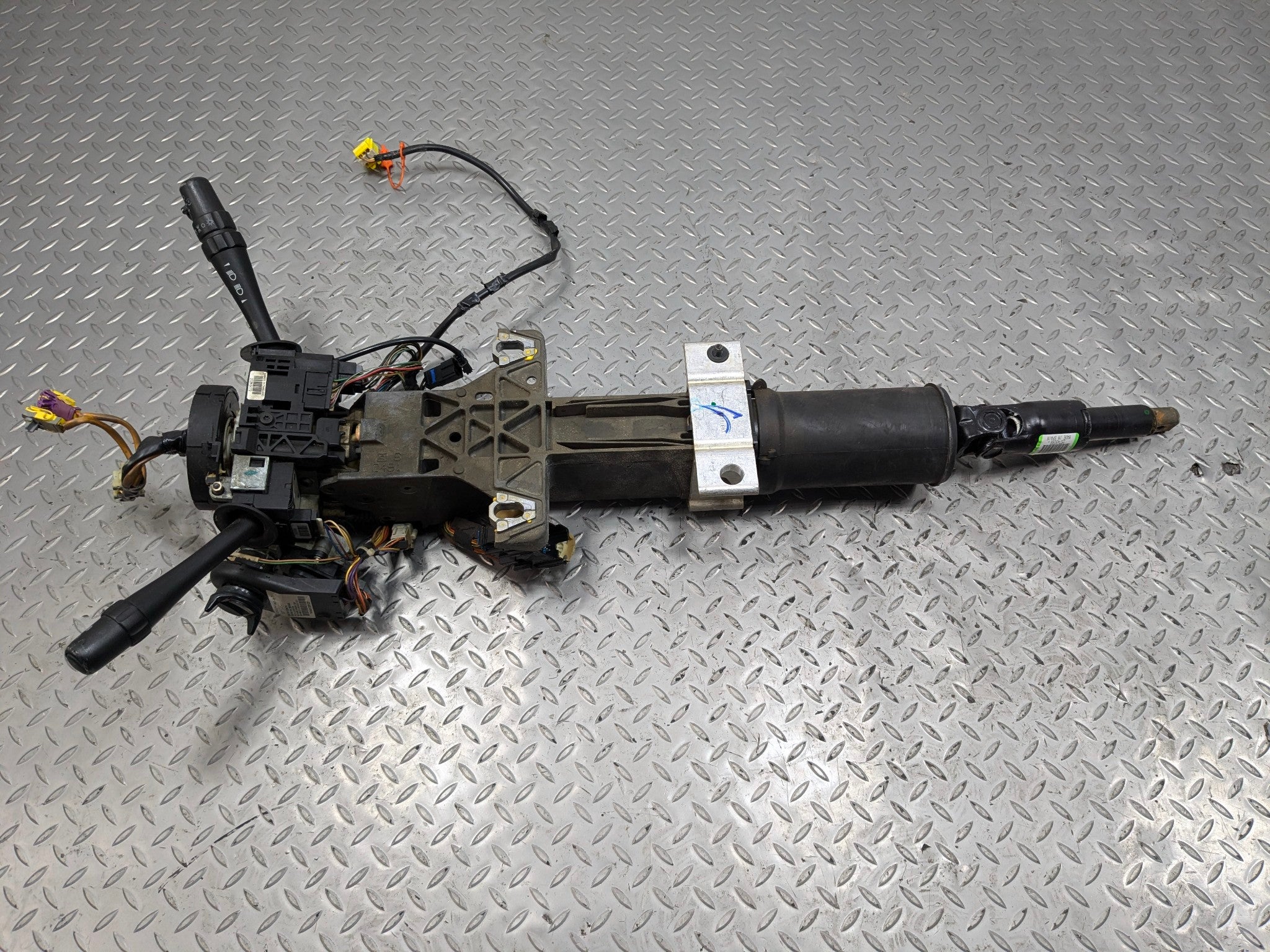 05 - 07 CADILLAC CTS OEM STEERING COLUMN WITH WIPER HEADLIGHT SWITCH ASSEMBLY