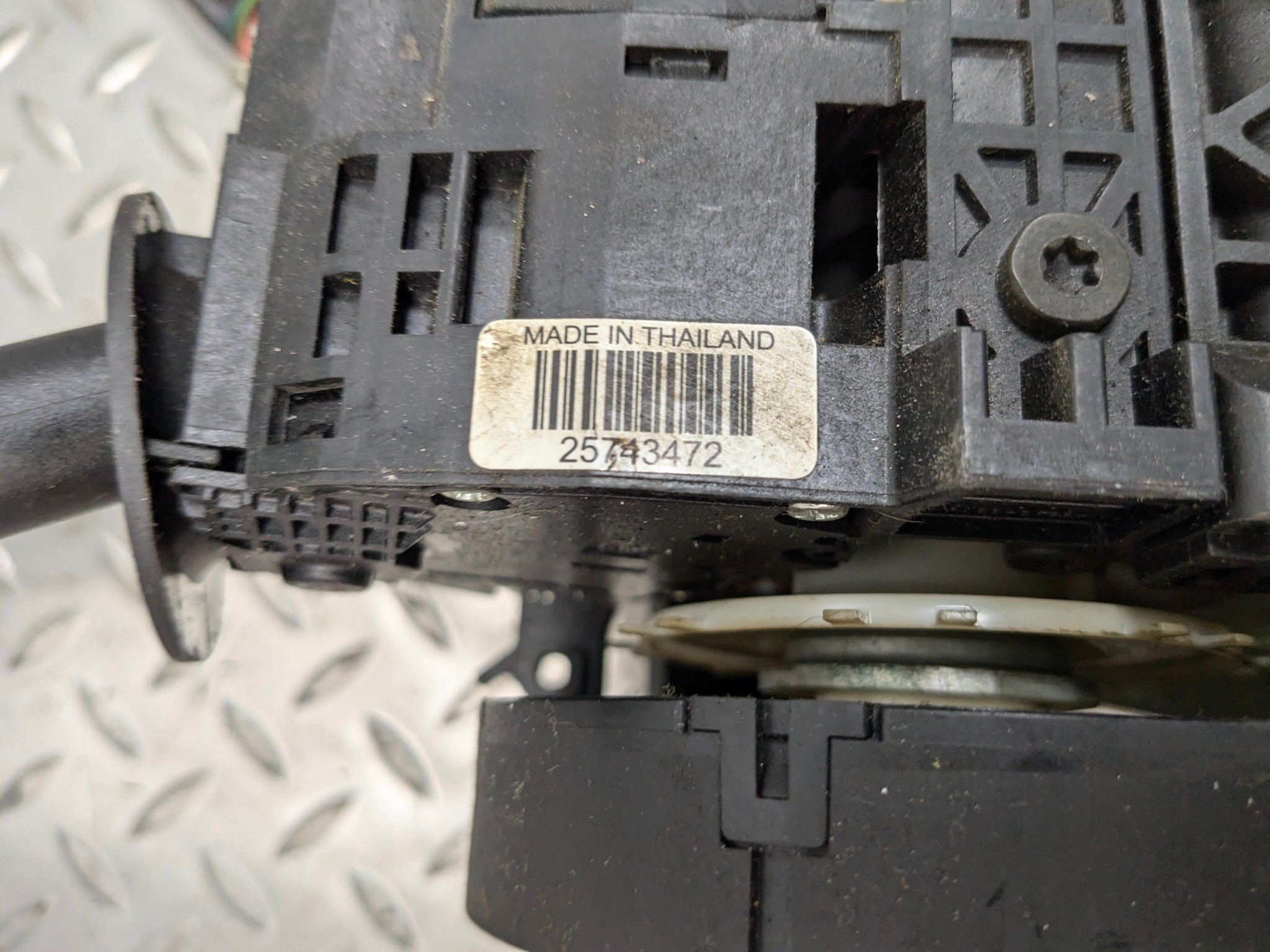 05 - 07 CADILLAC CTS OEM STEERING COLUMN WITH WIPER HEADLIGHT SWITCH ASSEMBLY