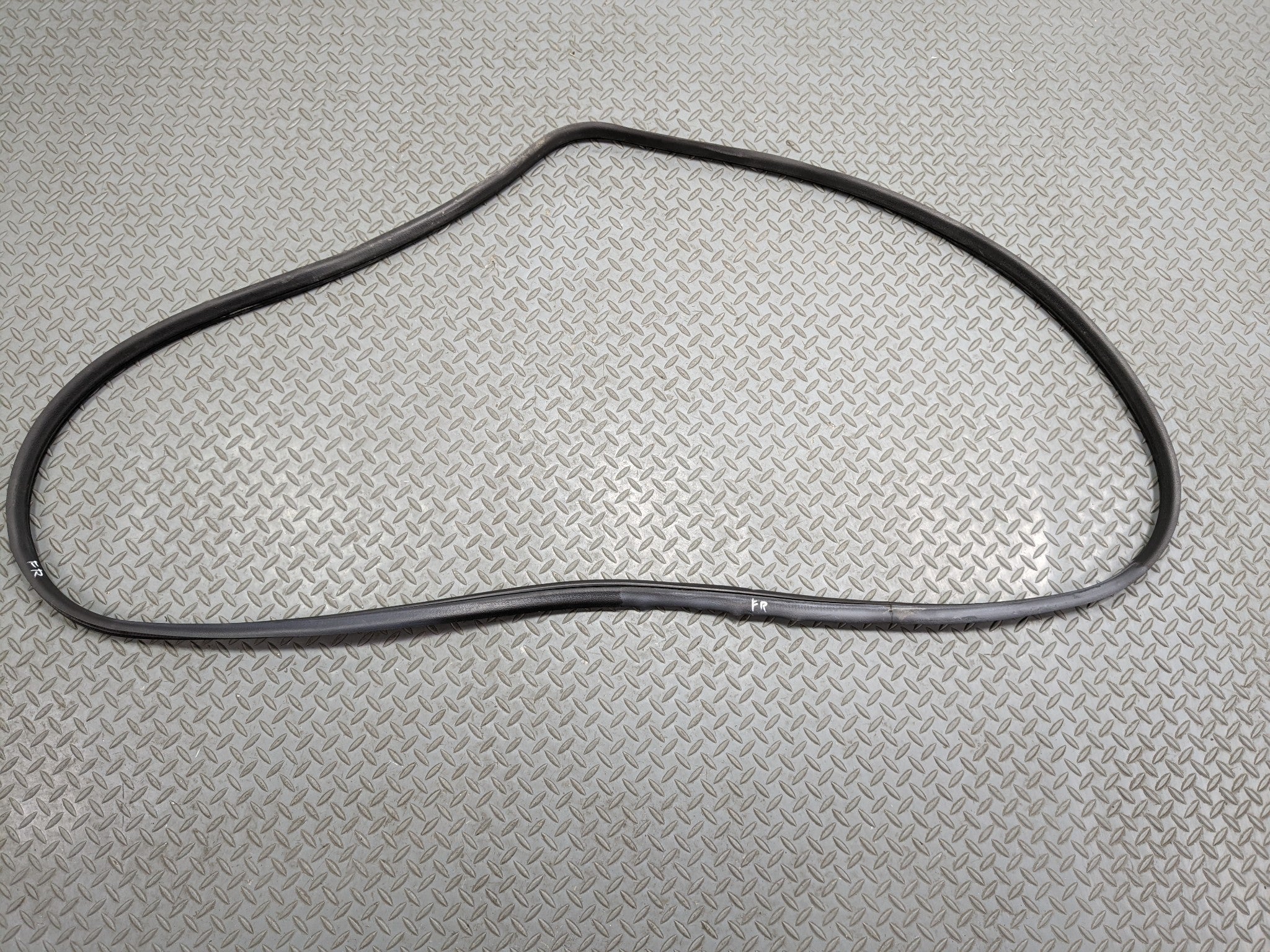 2007 - 2009 ACURA MDX OEM DOOR SEAL WEATHER STRIPPING RUBBER FRONT RIGHT SIDE