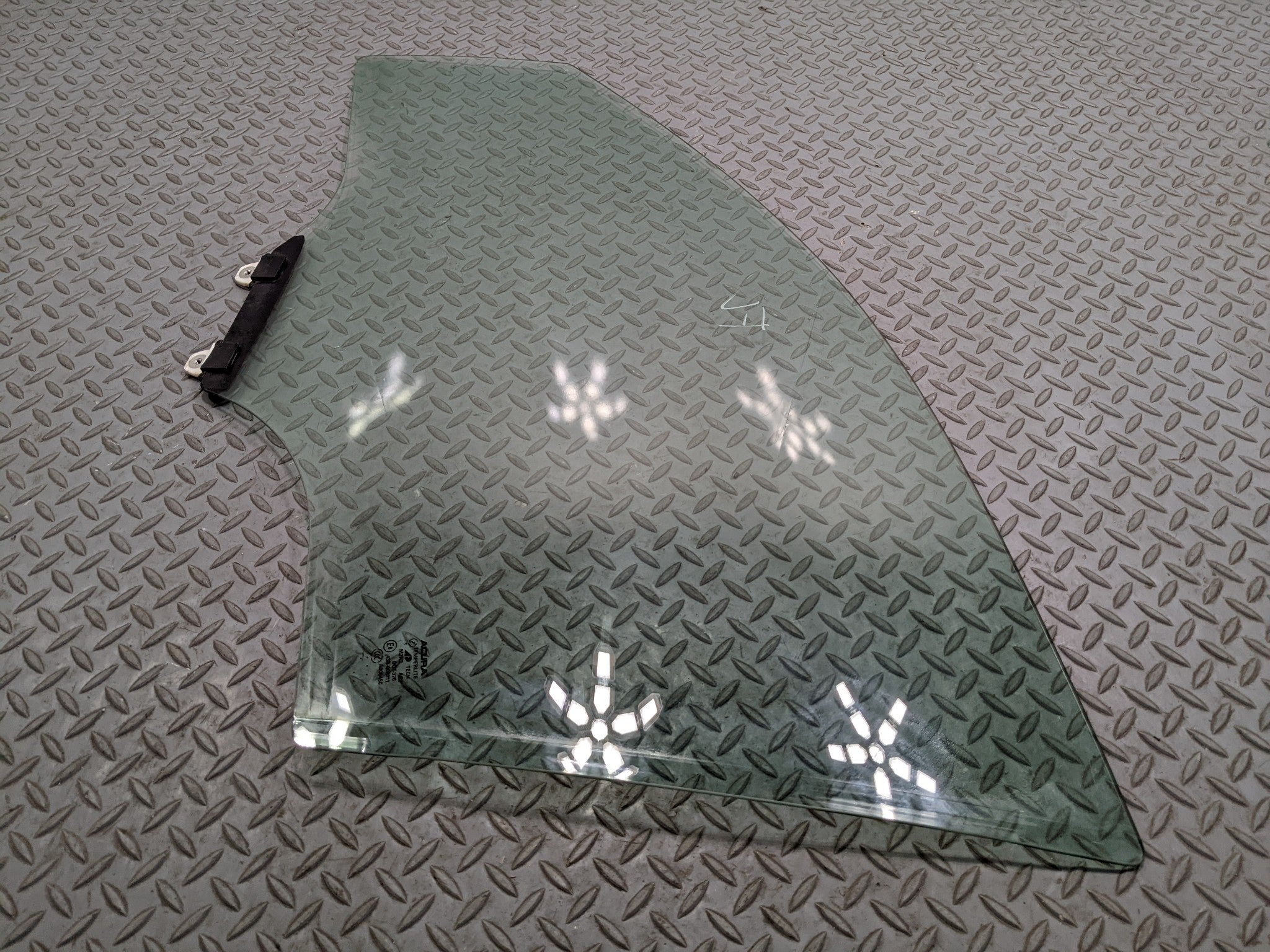 2007 - 2009 ACURA MDX OEM DOOR WINDOW GLASS FRONT LEFT DRIVER SIDE