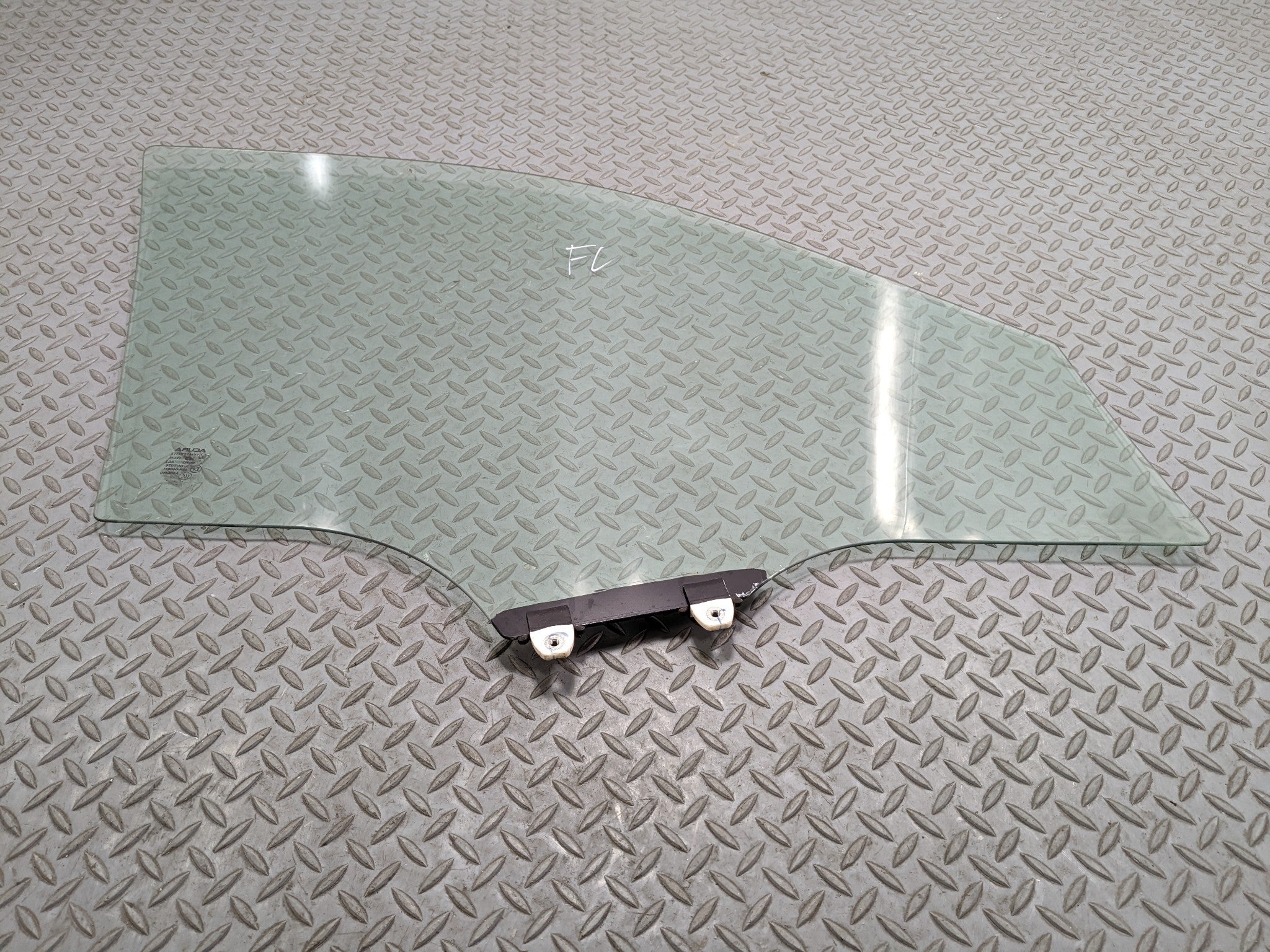 2007 - 2009 ACURA MDX OEM DOOR WINDOW GLASS FRONT LEFT DRIVER SIDE