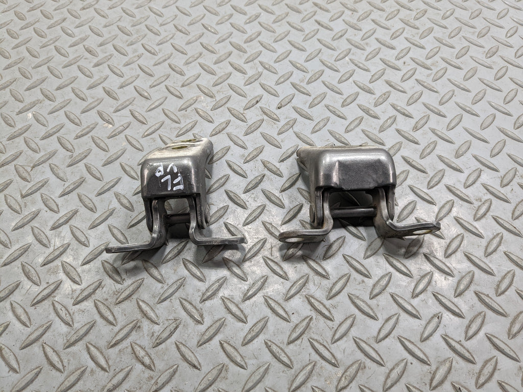 2007 - 2009 ACURA MDX OEM UPPER AND LOWER DOOR HINGE SET FRONT LEFT DRIVER SIDE
