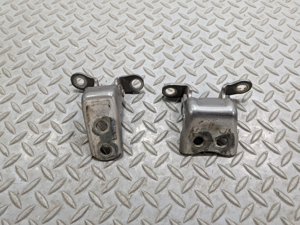07 - 09 ACURA MDX OEM UPPER AND LOWER DOOR HINGE SET FRONT RIGHT PASSENGER SIDE