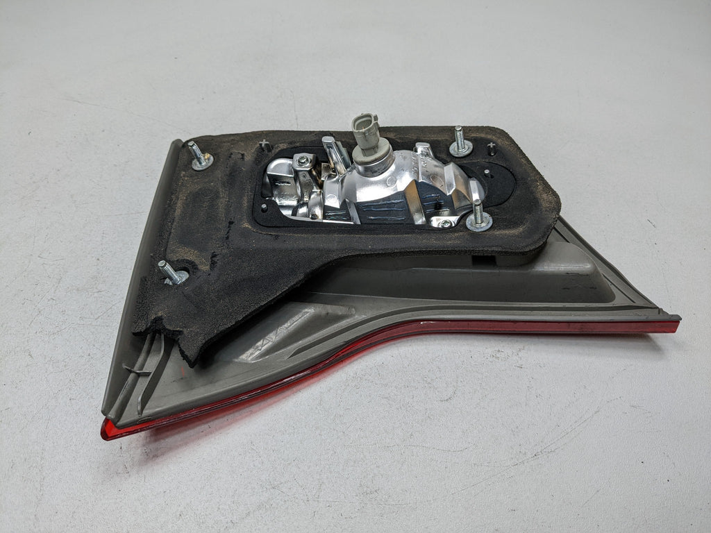 07 - 09 ACURA MDX OEM INNER TAIL LIGHT GATE MOUNTED REAR RIGHT PASSENGER SIDE