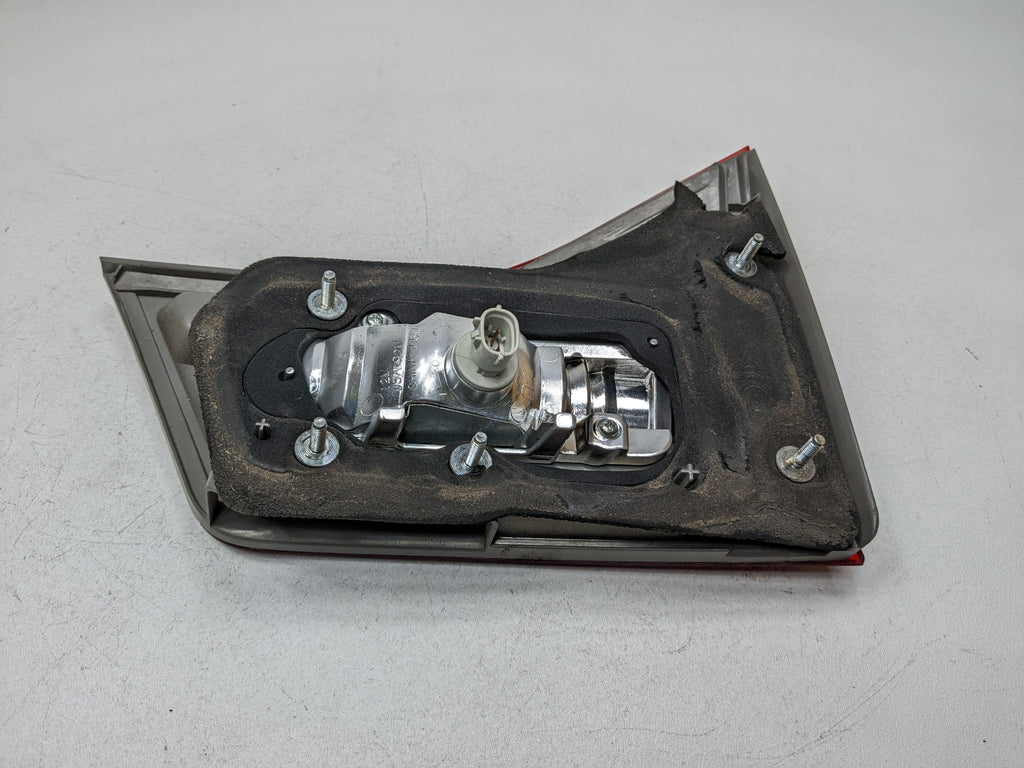 07 - 09 ACURA MDX OEM INNER TAIL LIGHT GATE MOUNTED REAR RIGHT PASSENGER SIDE