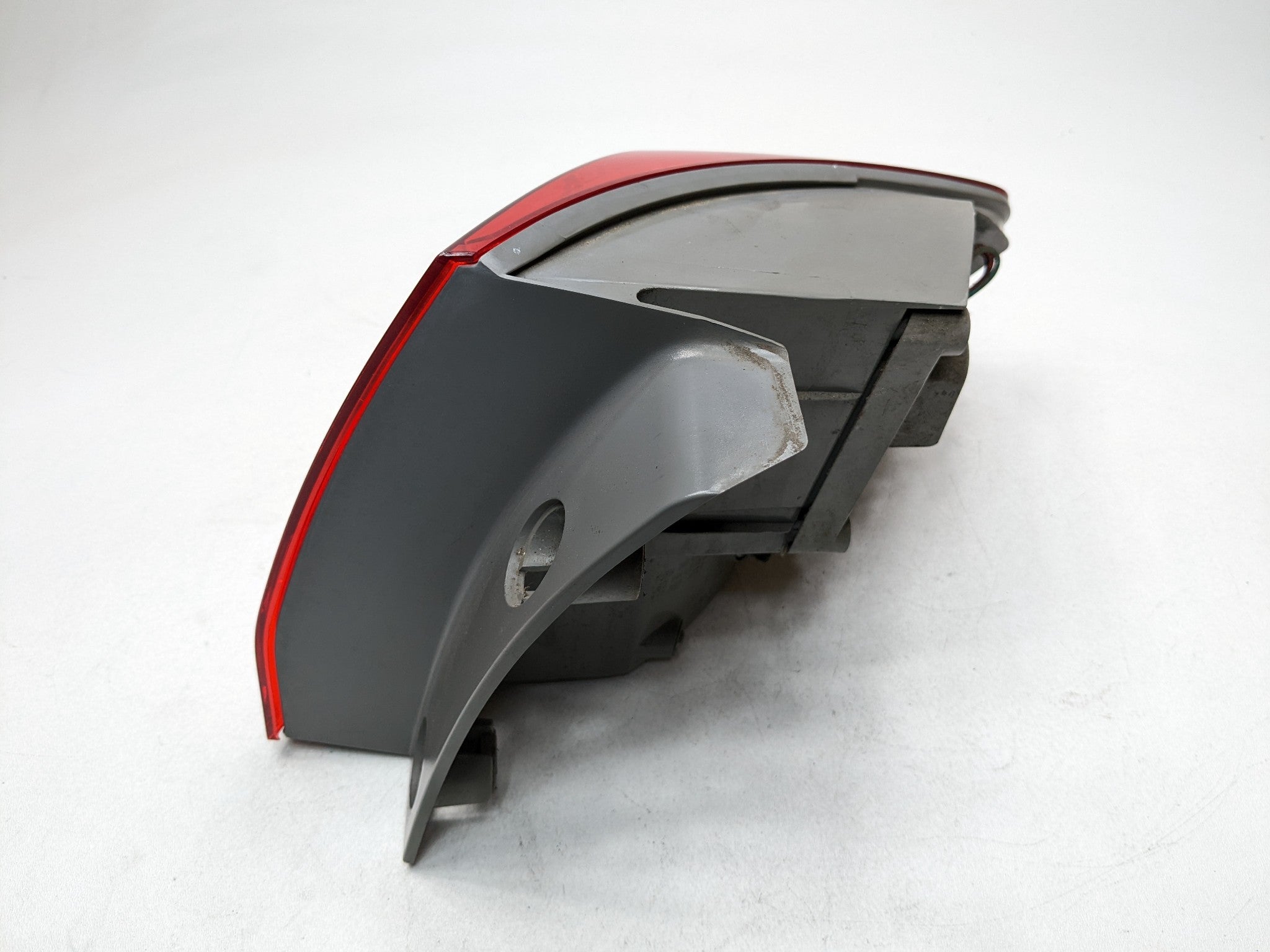 2007 - 2009 ACURA MDX OEM OUTER TAIL LIGHT QUARTER PANEL MOUNTED REAR LEFT SIDE