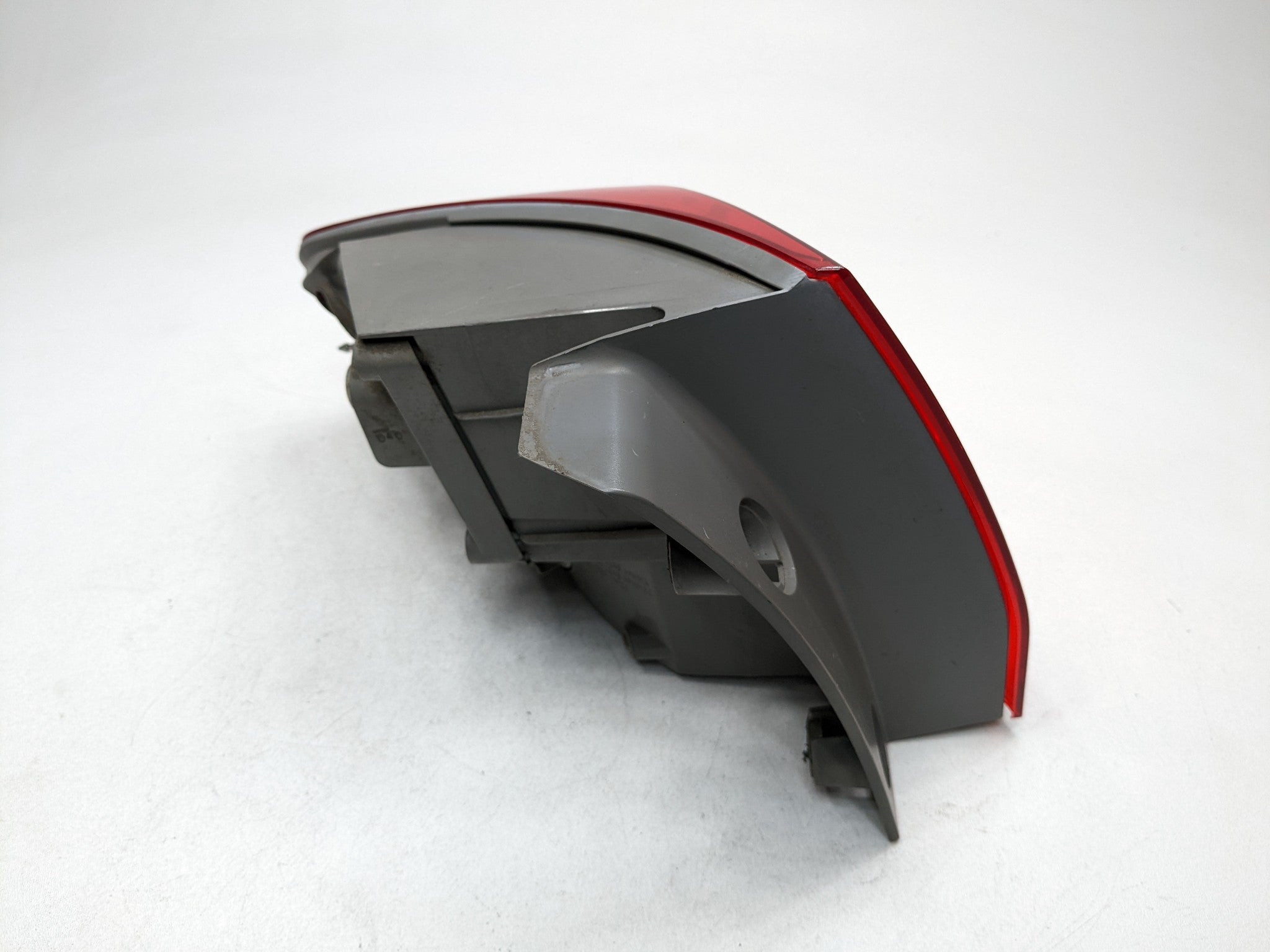 2007 - 2009 ACURA MDX OEM OUTER TAIL LIGHT QUARTER PANEL MOUNTED REAR RIGHT SIDE