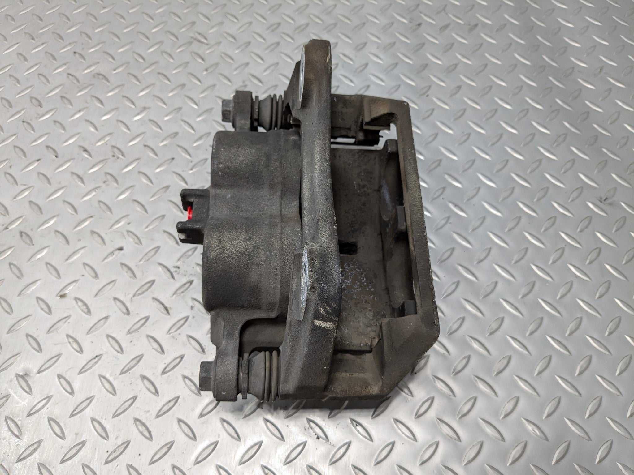 2007 - 2013 ACURA MDX OEM BRAKE CALIPER FRONT LEFT DRIVER SIDE